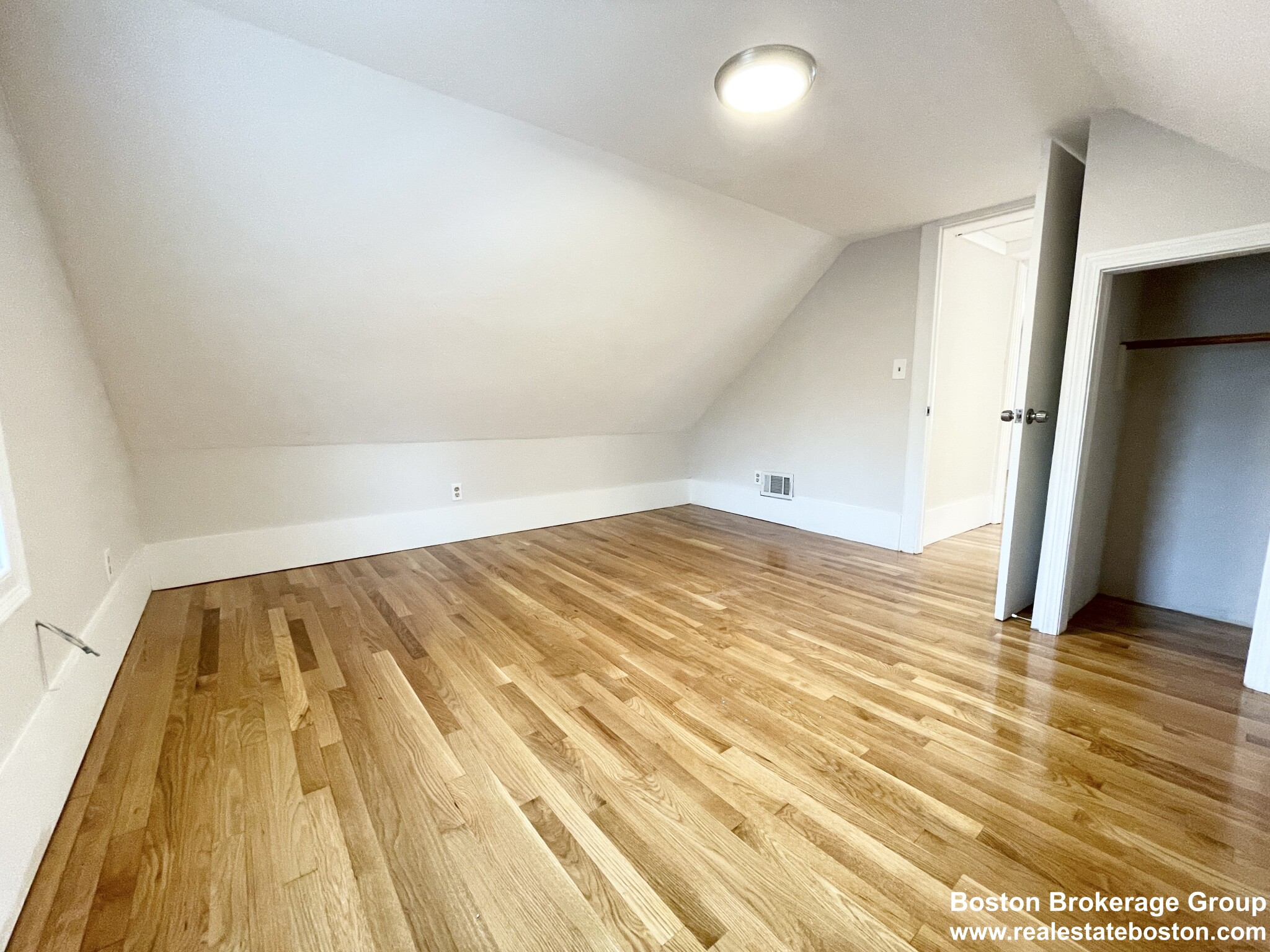 19 Locust St, Dorchester