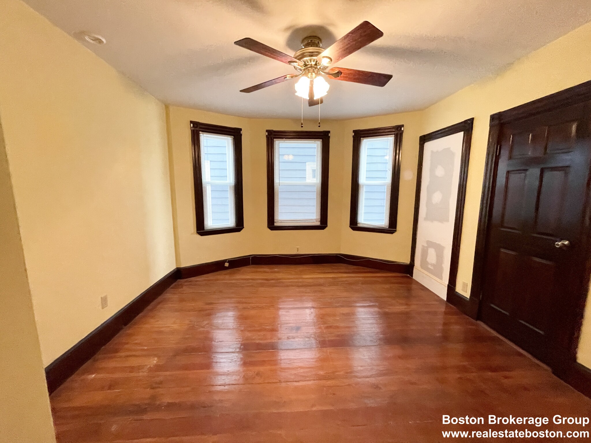 65 Roseclair St, Dorchester