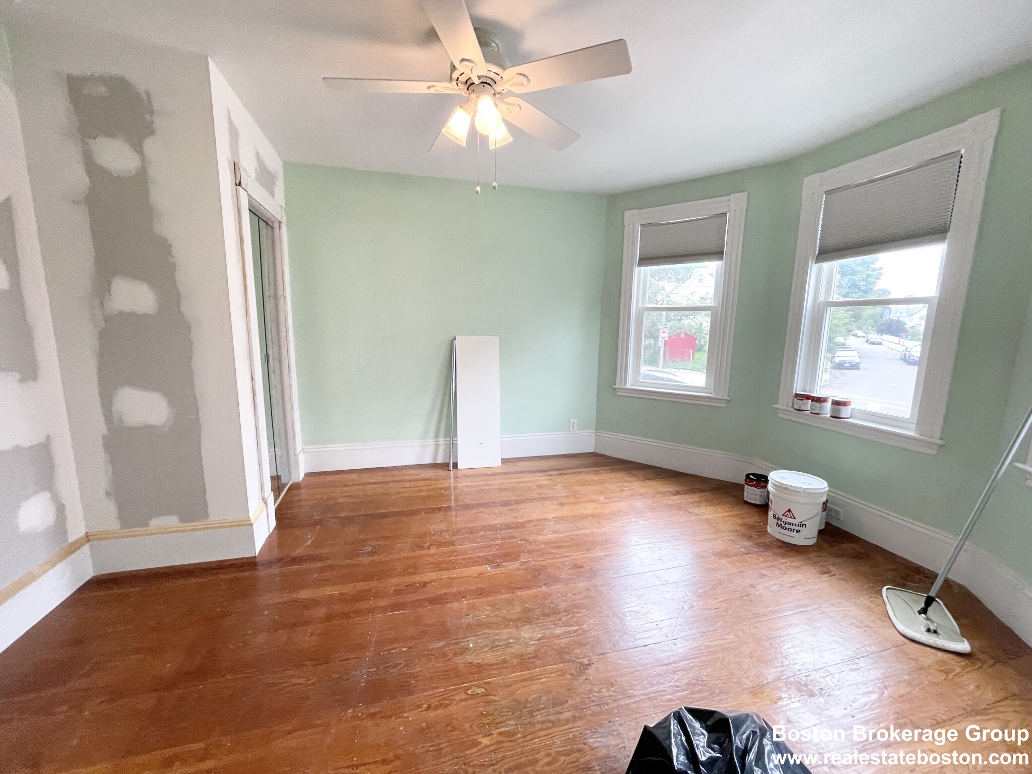 65 Roseclair St, Dorchester