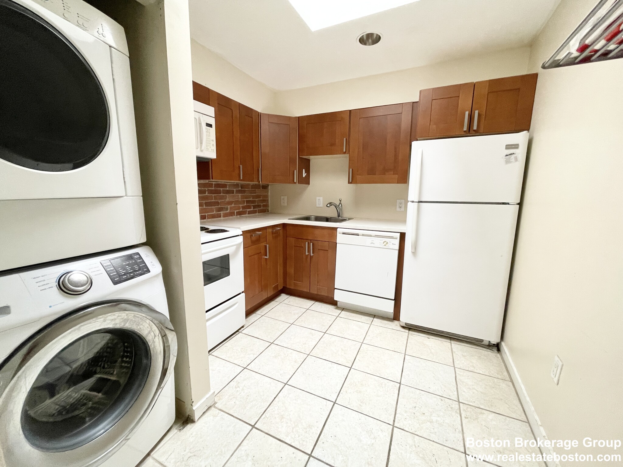 73 Gainsborough St, Fenway