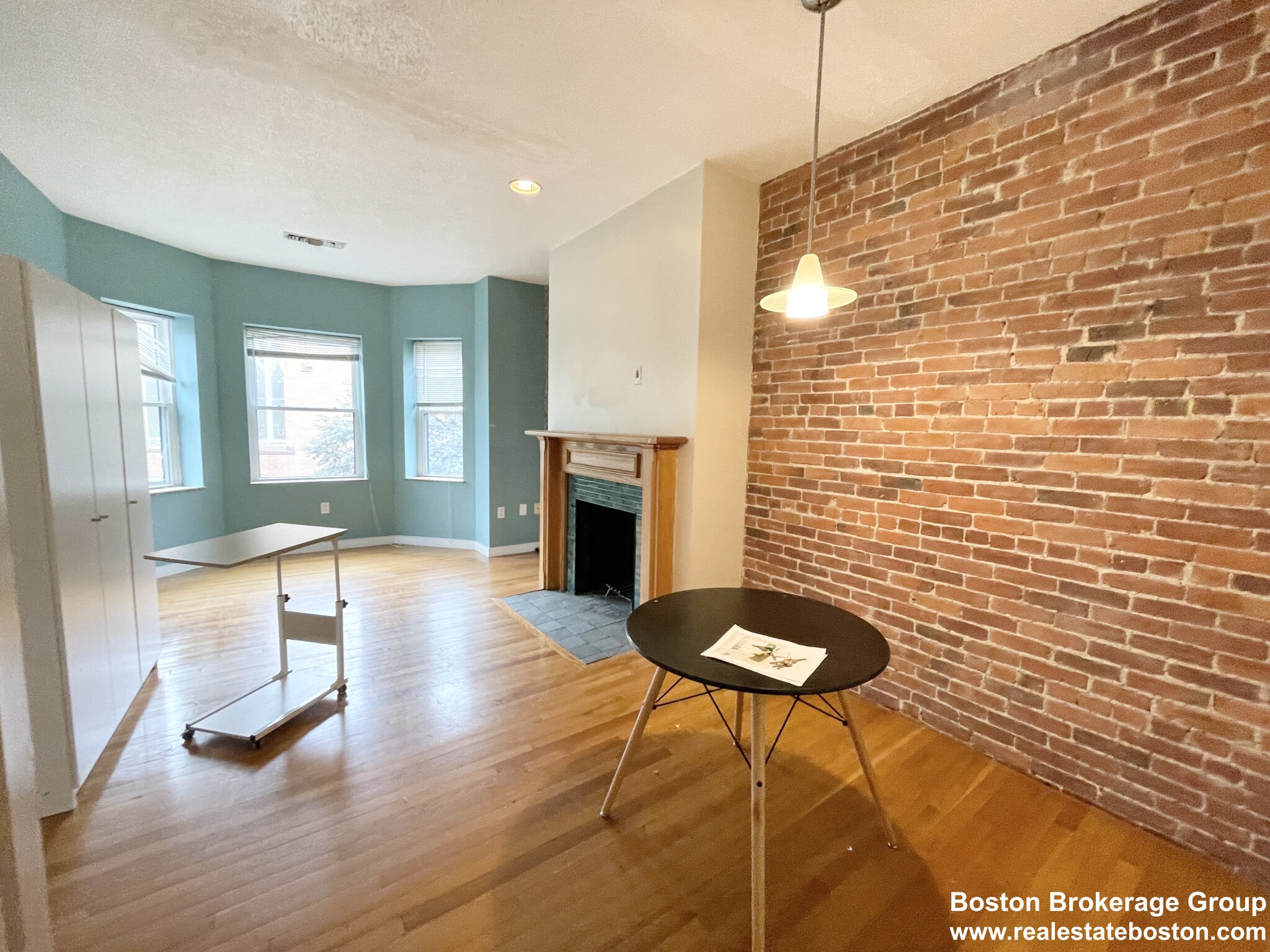 73 Gainsborough St, Fenway