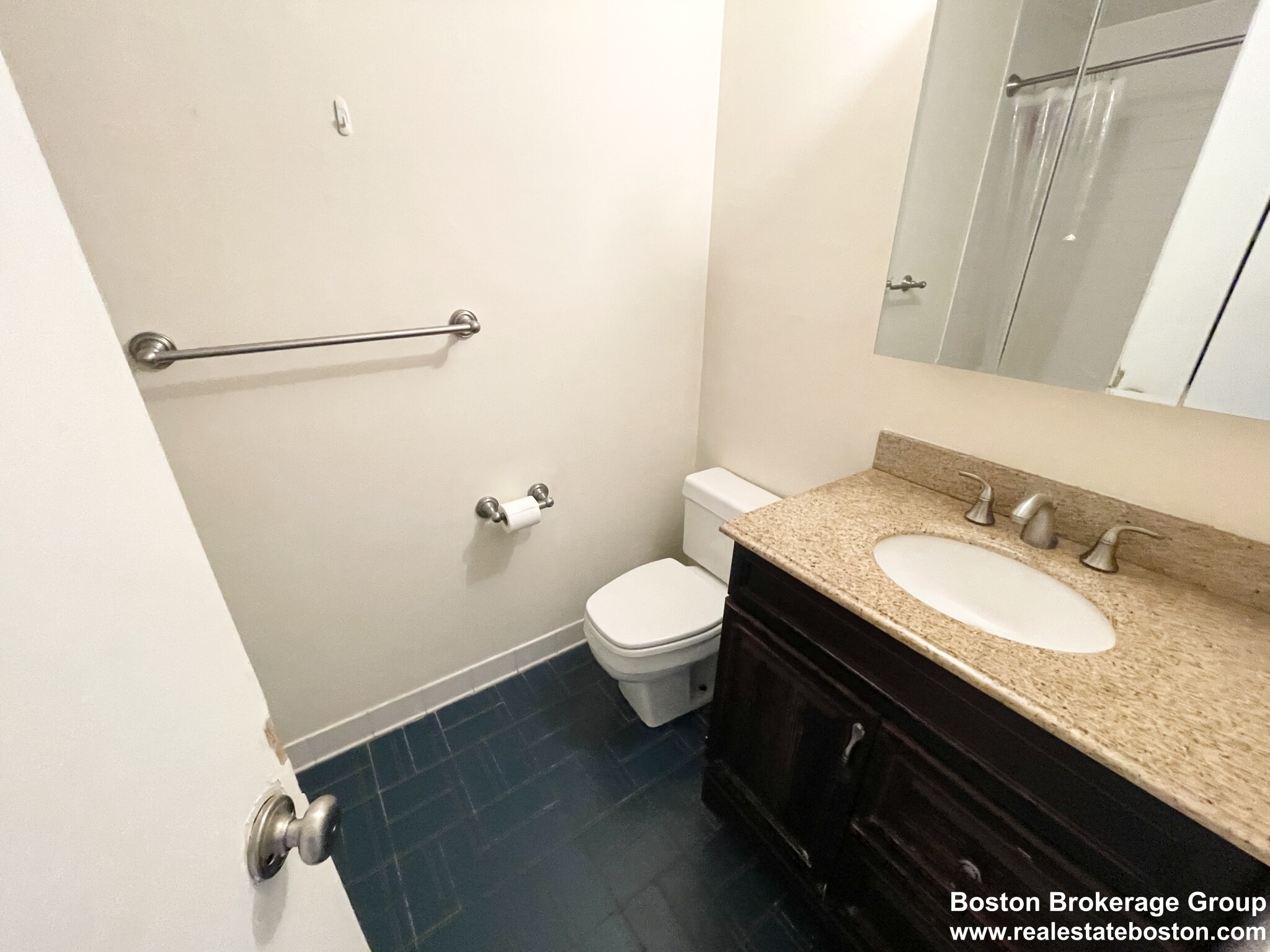 73 Gainsborough St, Fenway