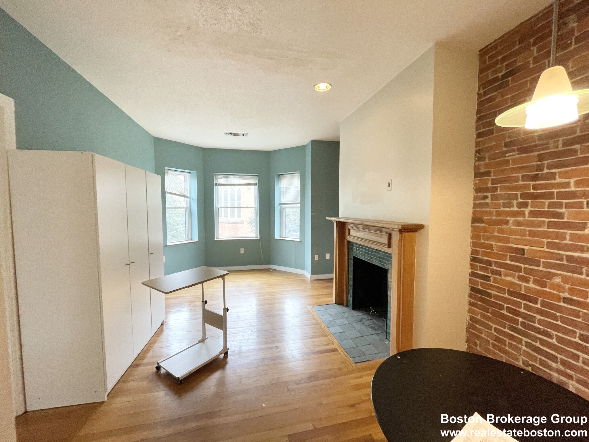 73 Gainsborough St, Fenway