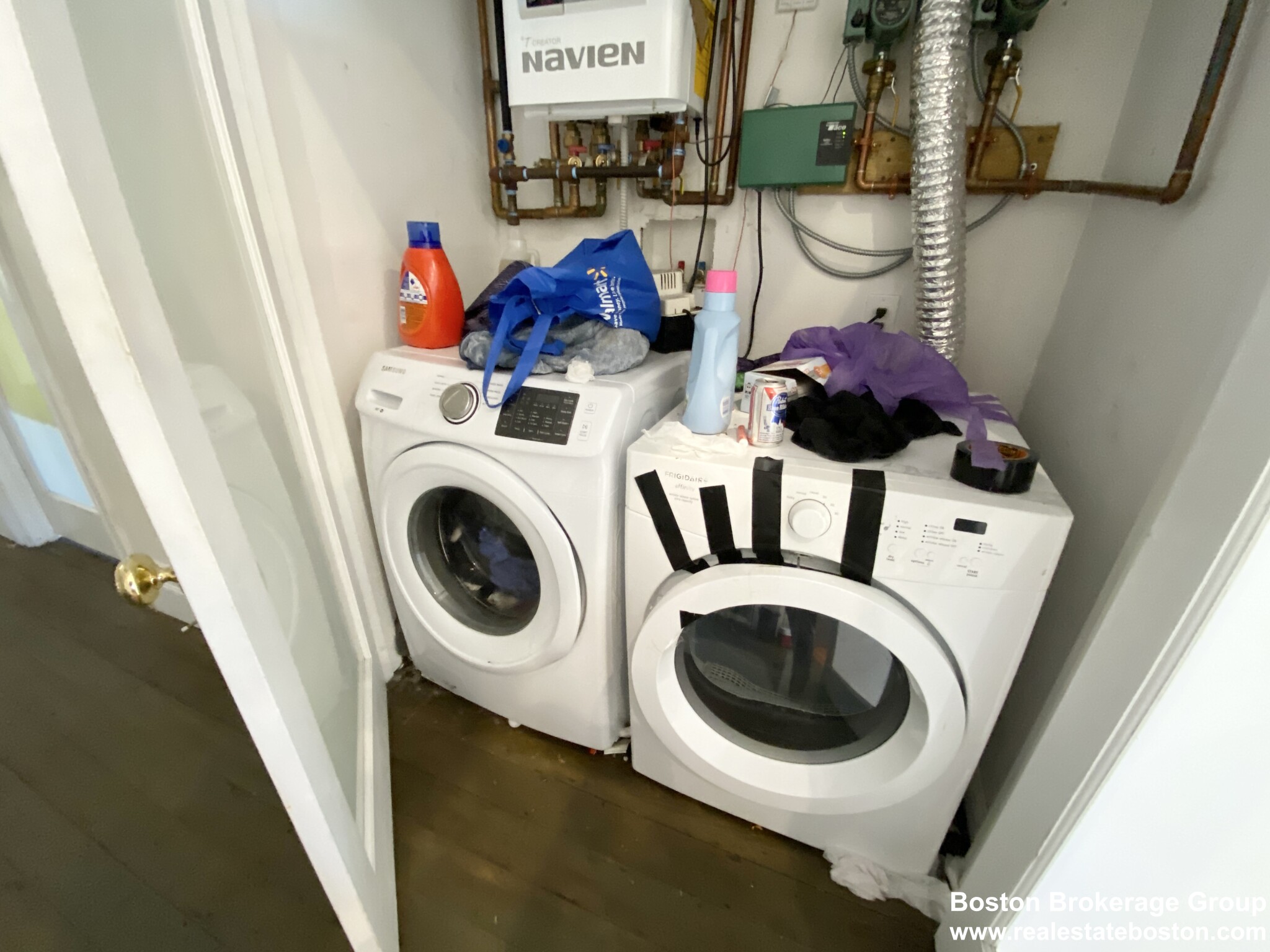 89 Cedar St, Roxbury