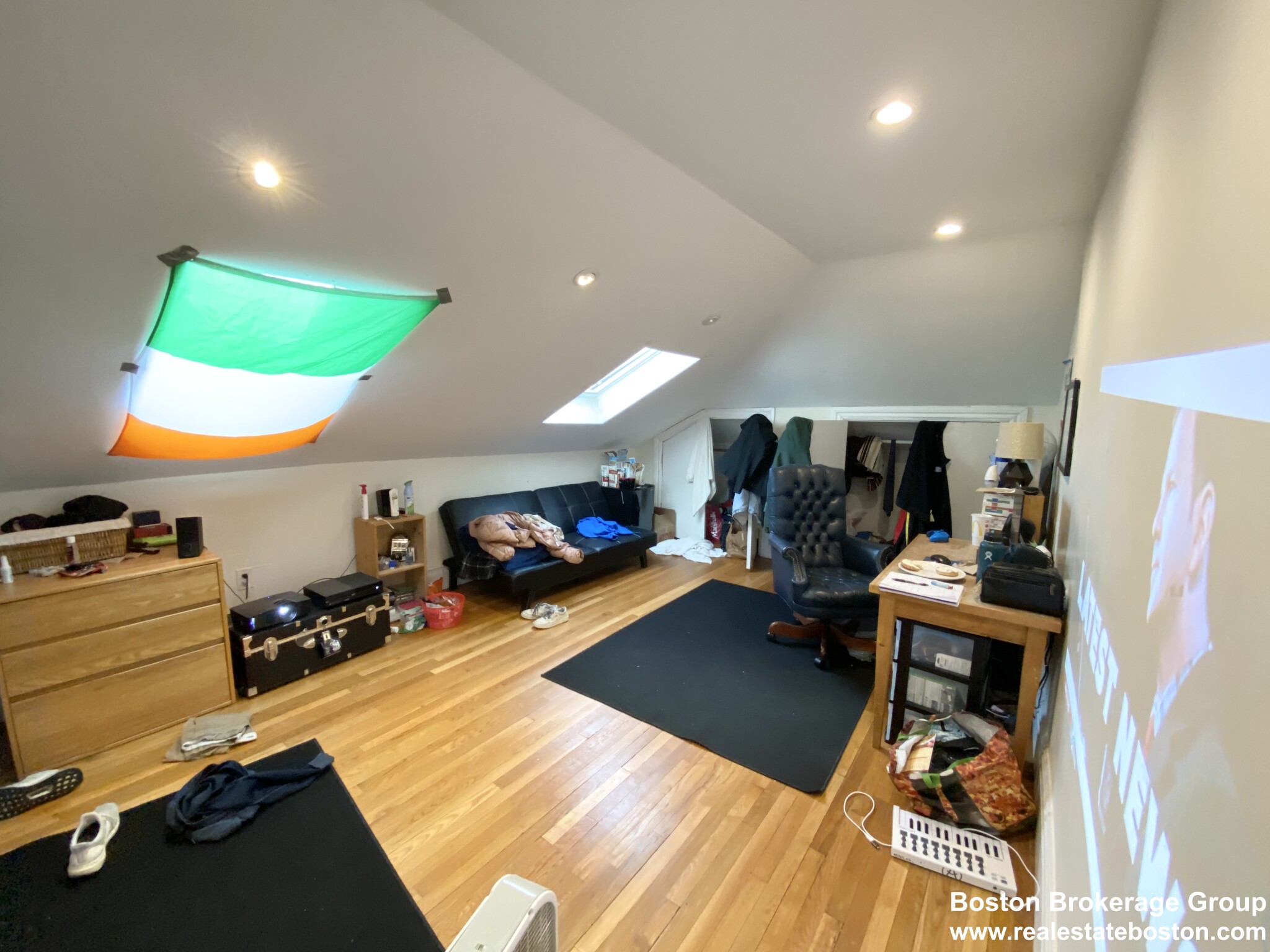 89 Cedar St, Roxbury