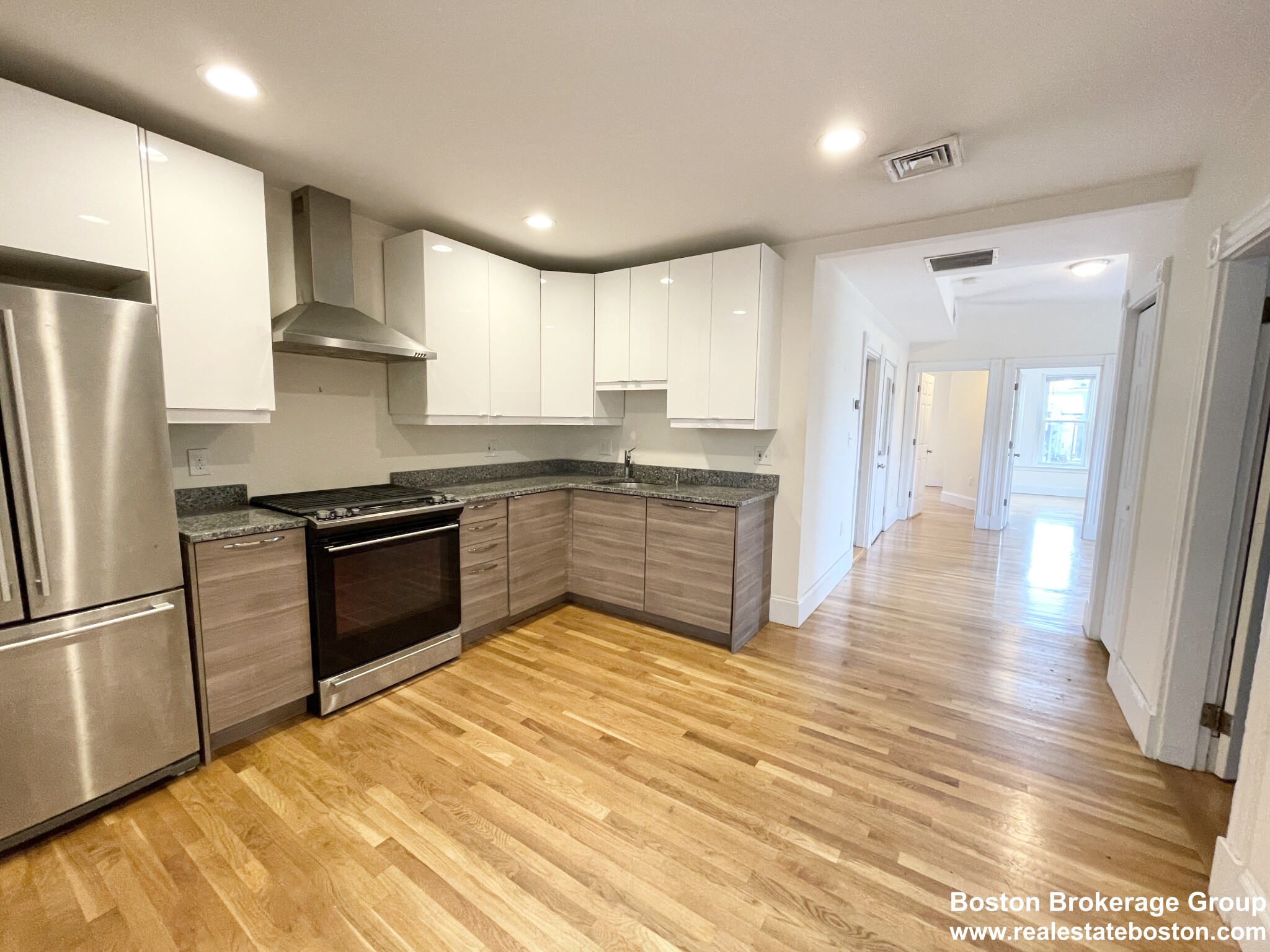 3 Beds, 1 Bath apartment in Boston, South Boston for $4,800