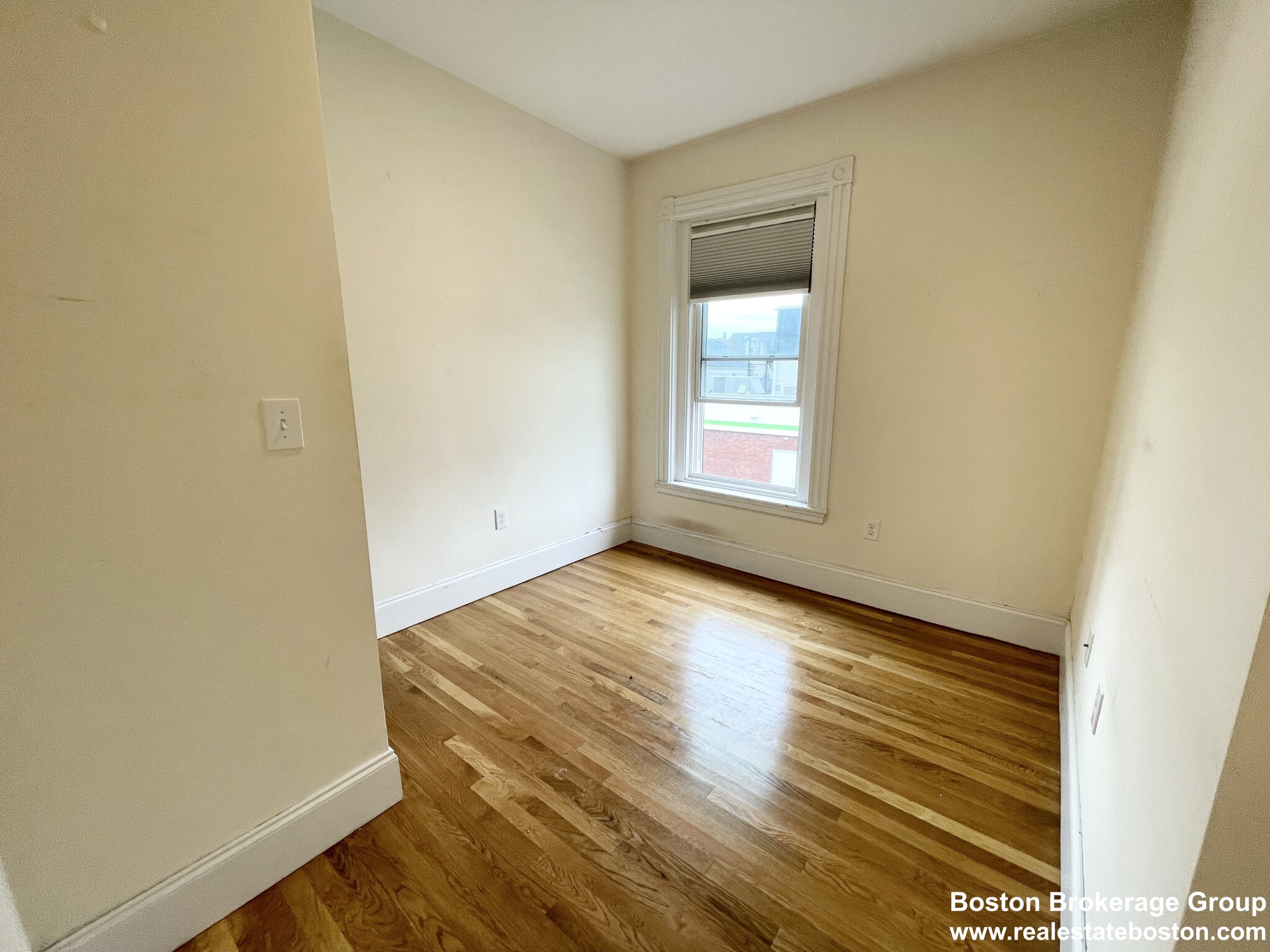 3 Beds, 1 Bath apartment in Boston, South Boston for $4,800