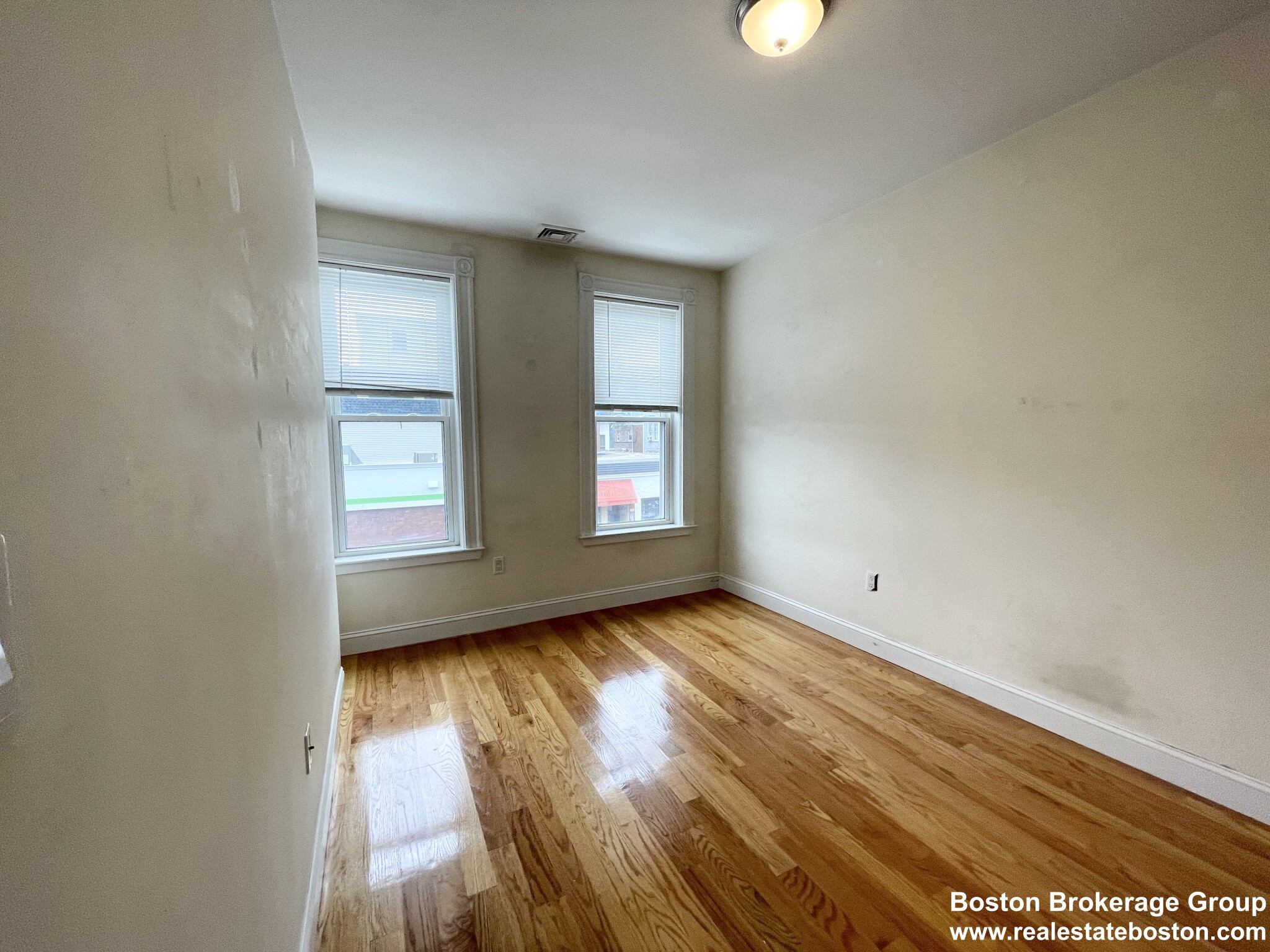 98 L St, South Boston