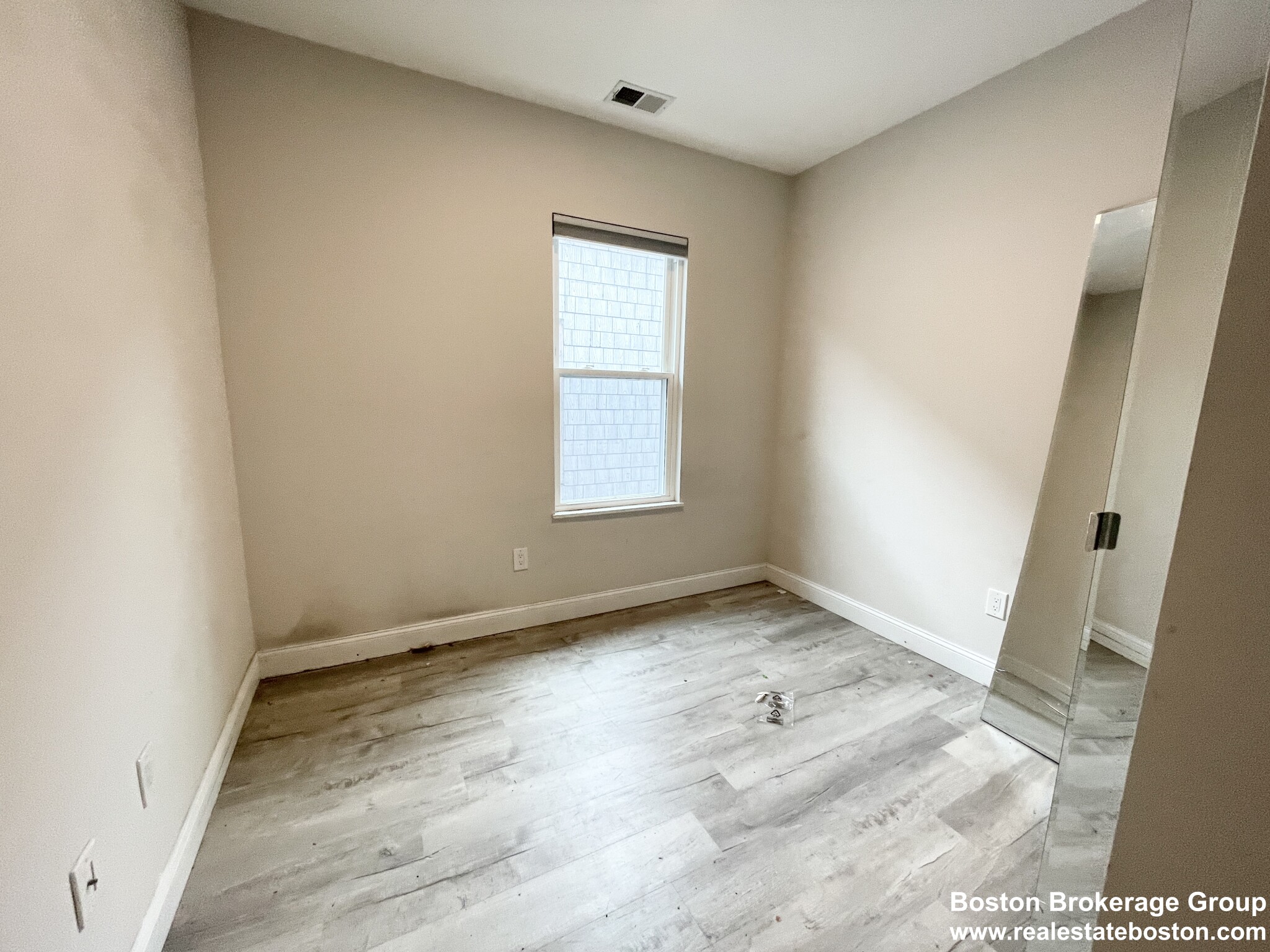 113 Hillside St, Mission Hill