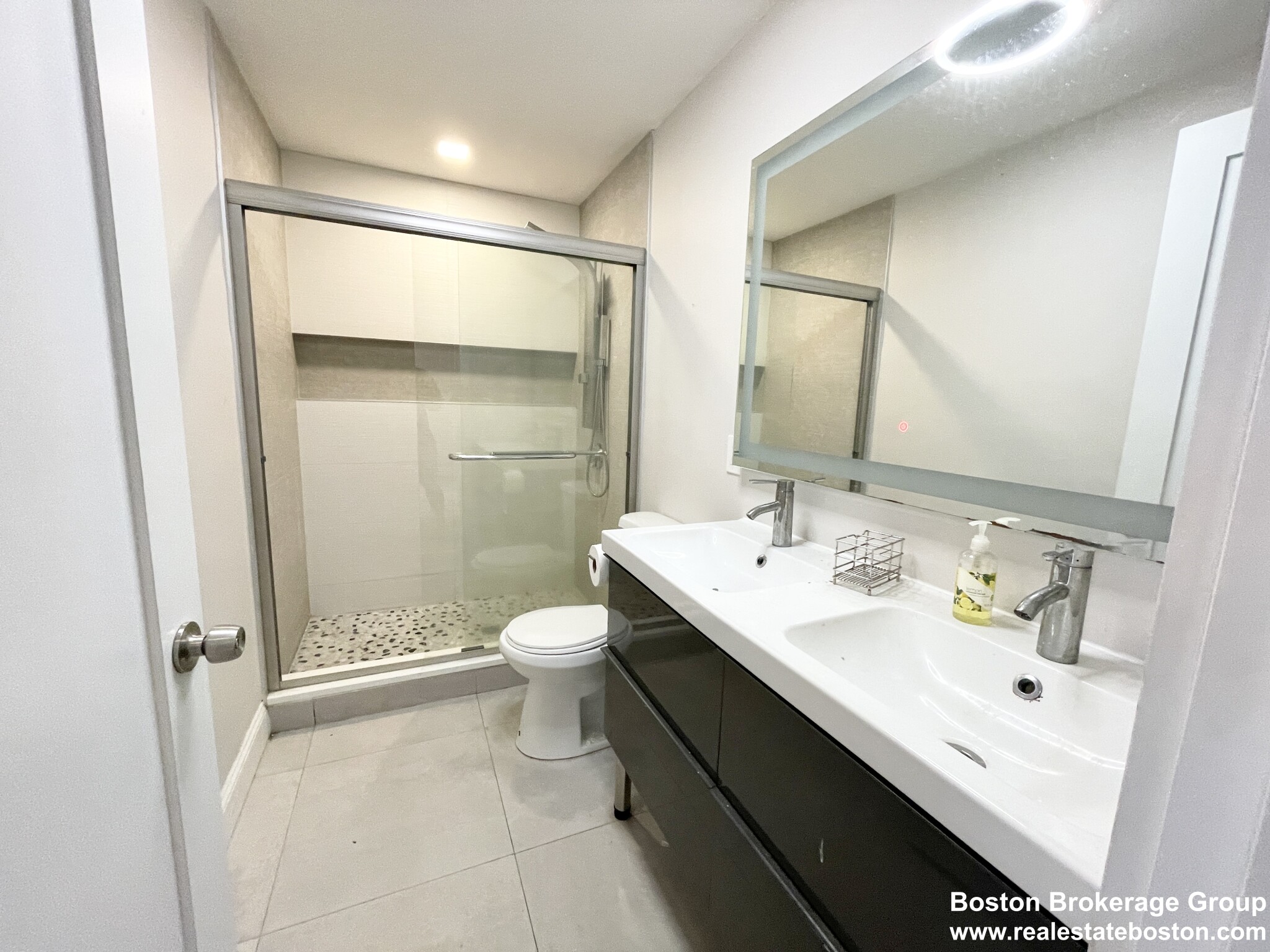 113 Hillside St, Mission Hill