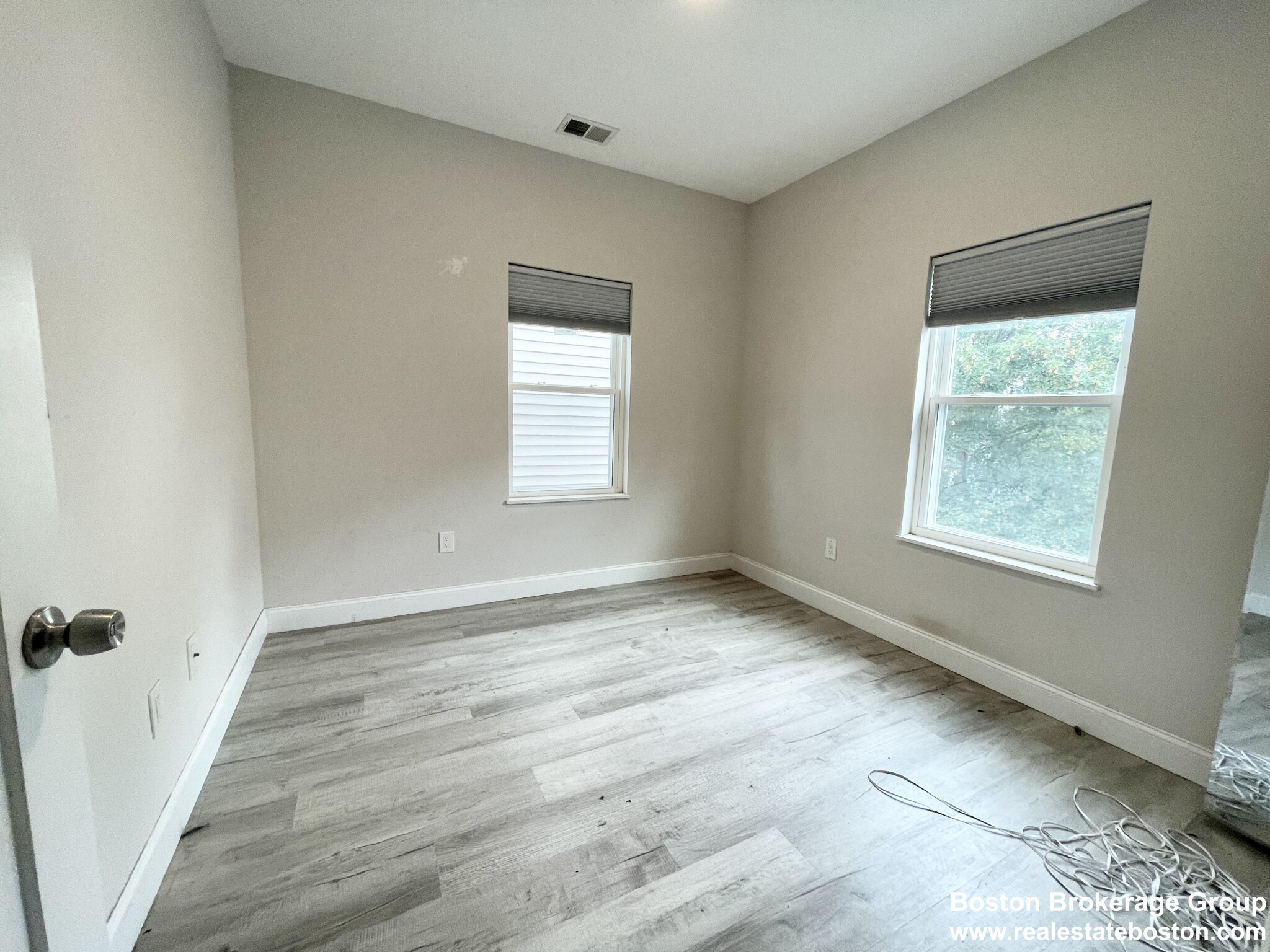 113 Hillside St, Mission Hill