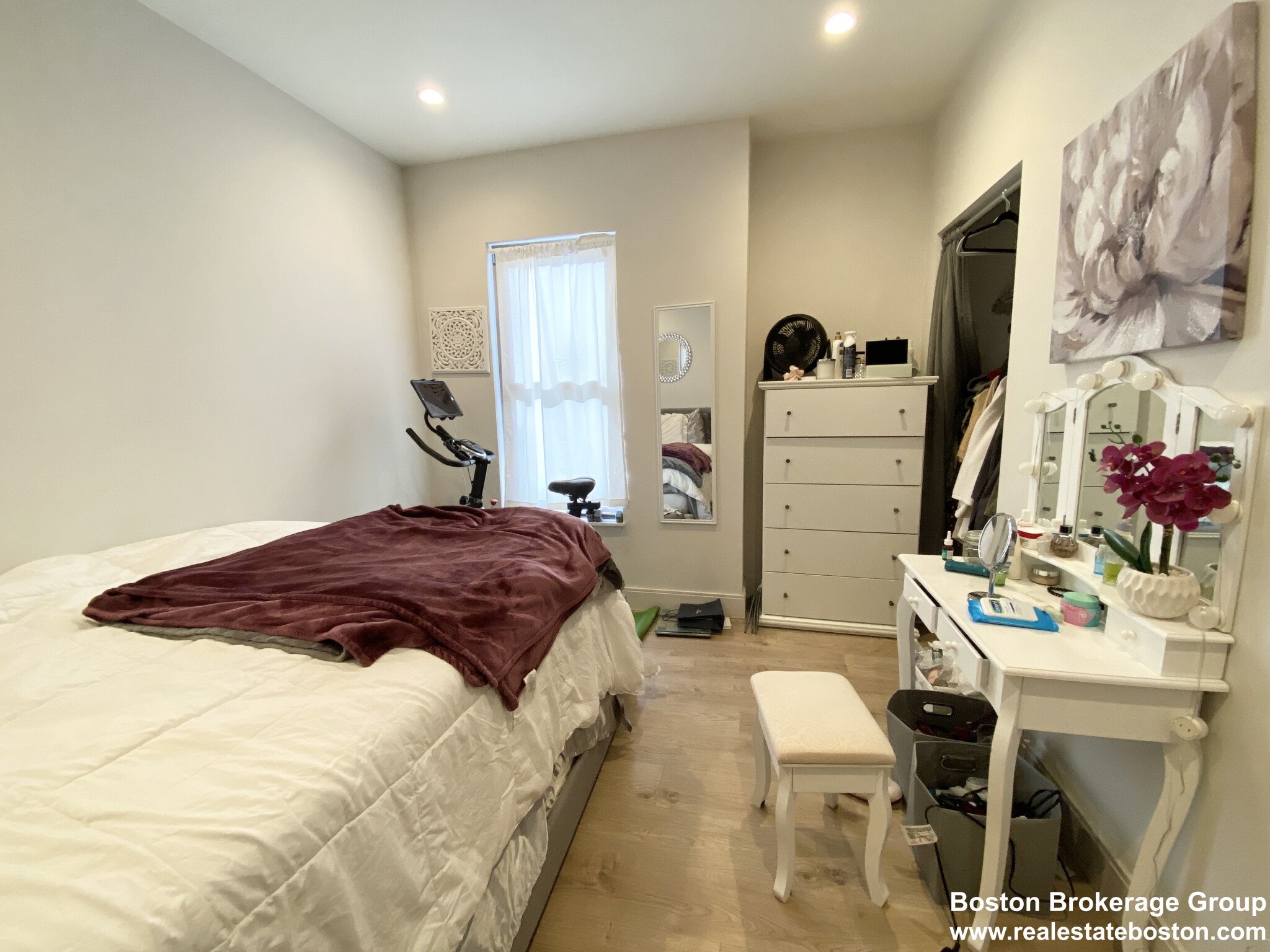 118 Buttonwood St, Dorchester