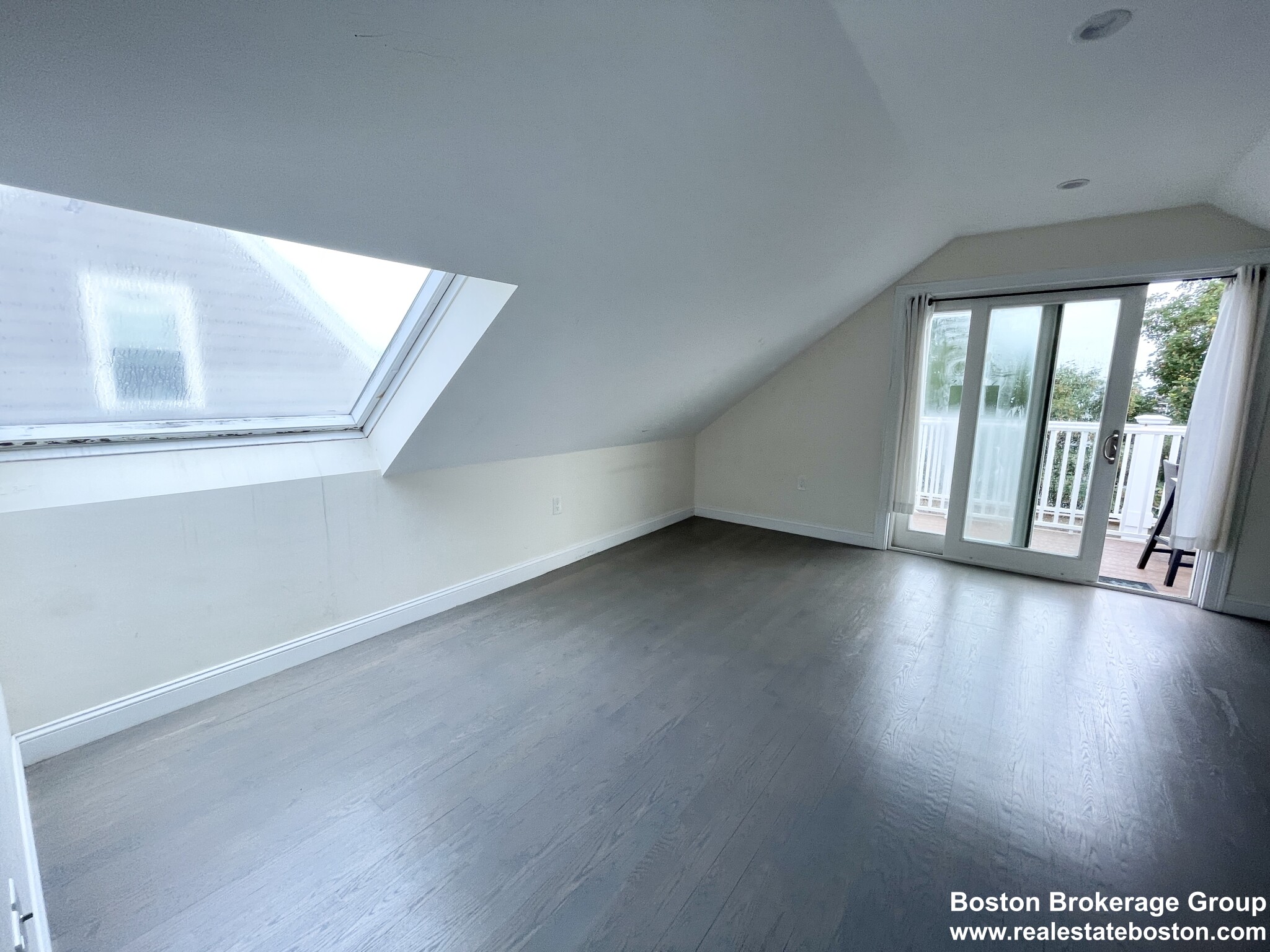 21 Iroquois St, Mission Hill