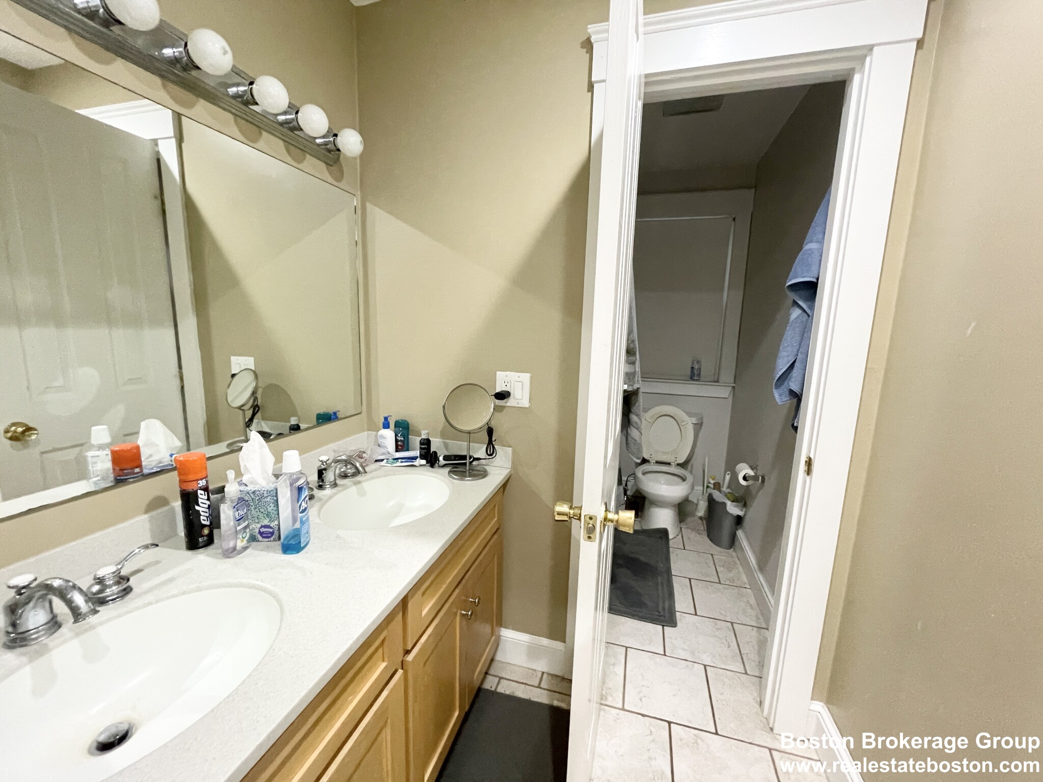 27 Iroquois St, Mission Hill