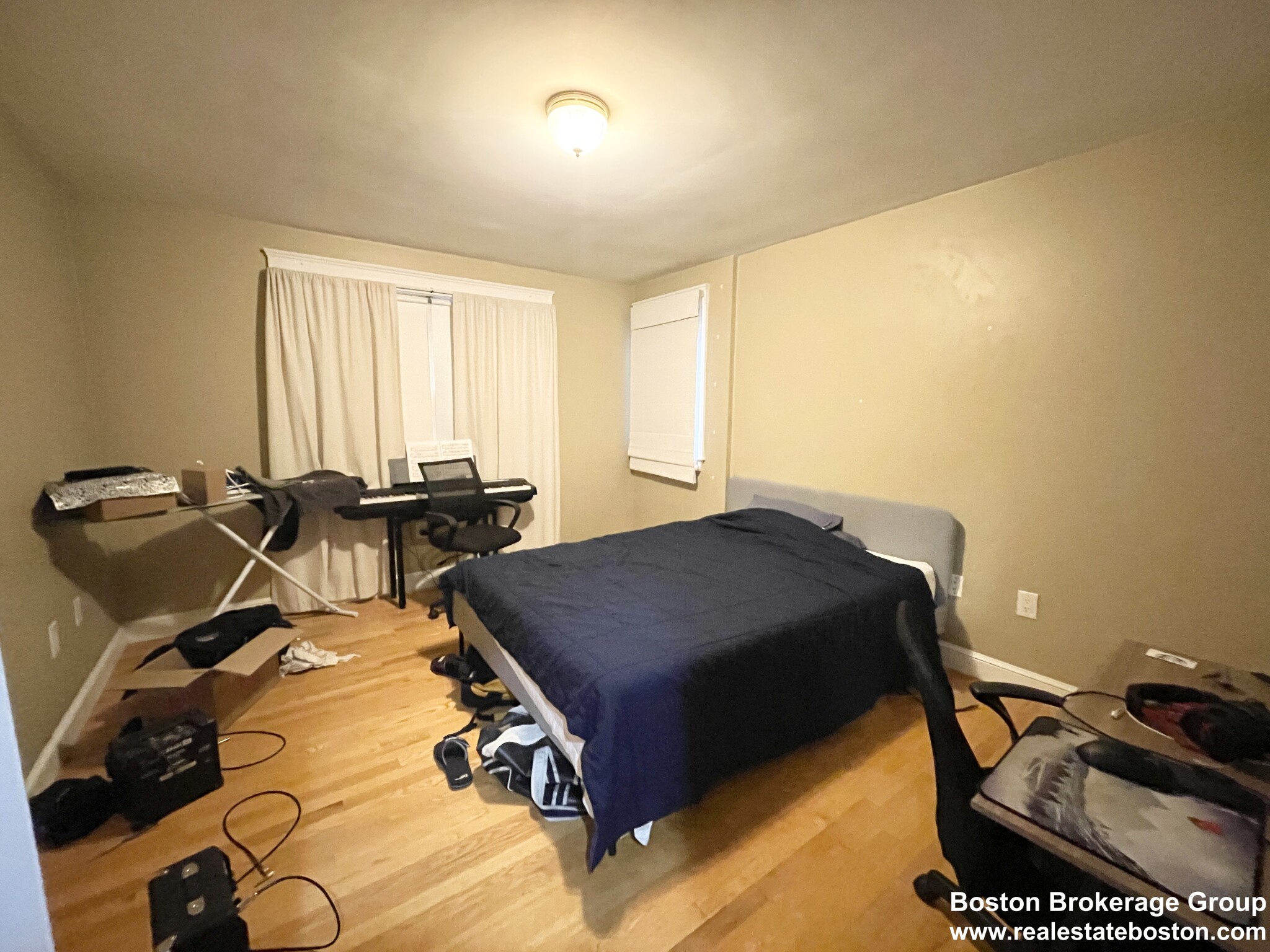 27 Iroquois St, Mission Hill