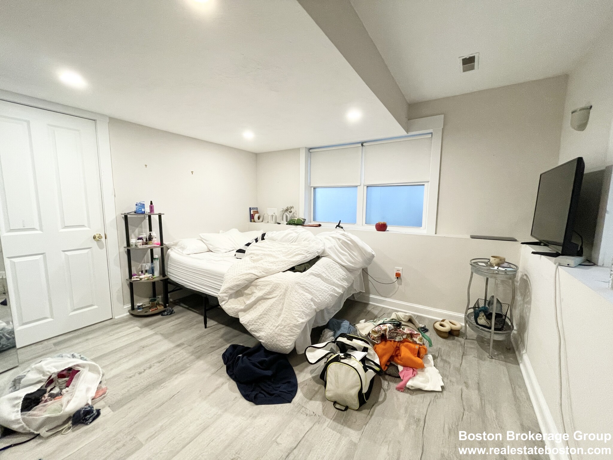 25 Iroquois St, Mission Hill