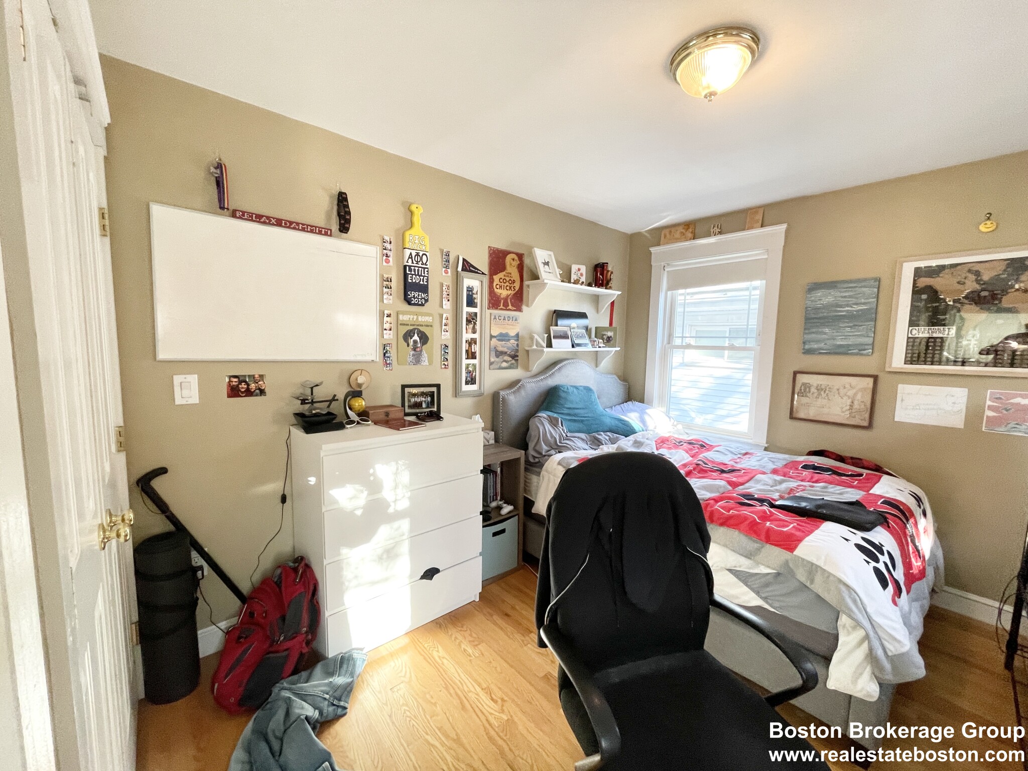 23 Iroquois St, Mission Hill