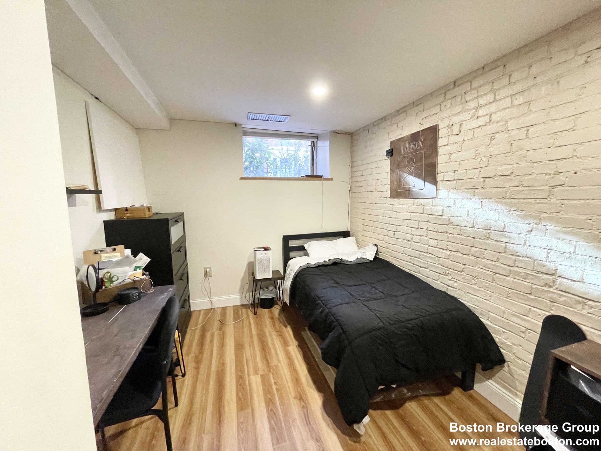 96 Gainsborough St, Fenway