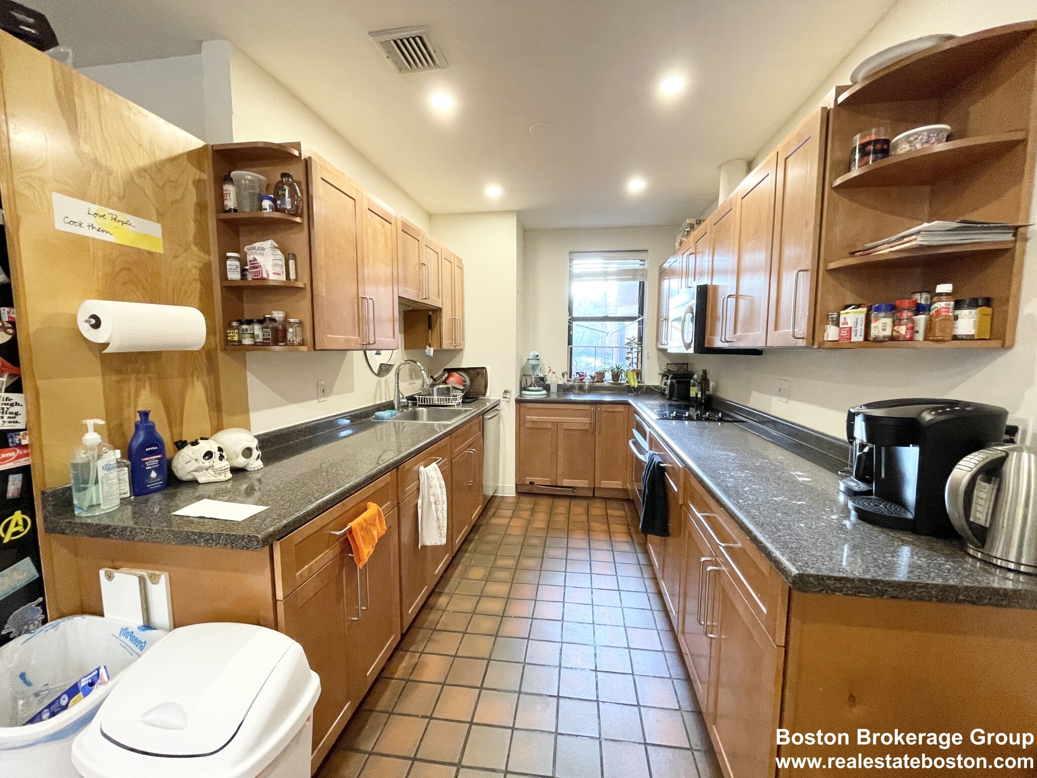 96 Gainsborough St, Fenway