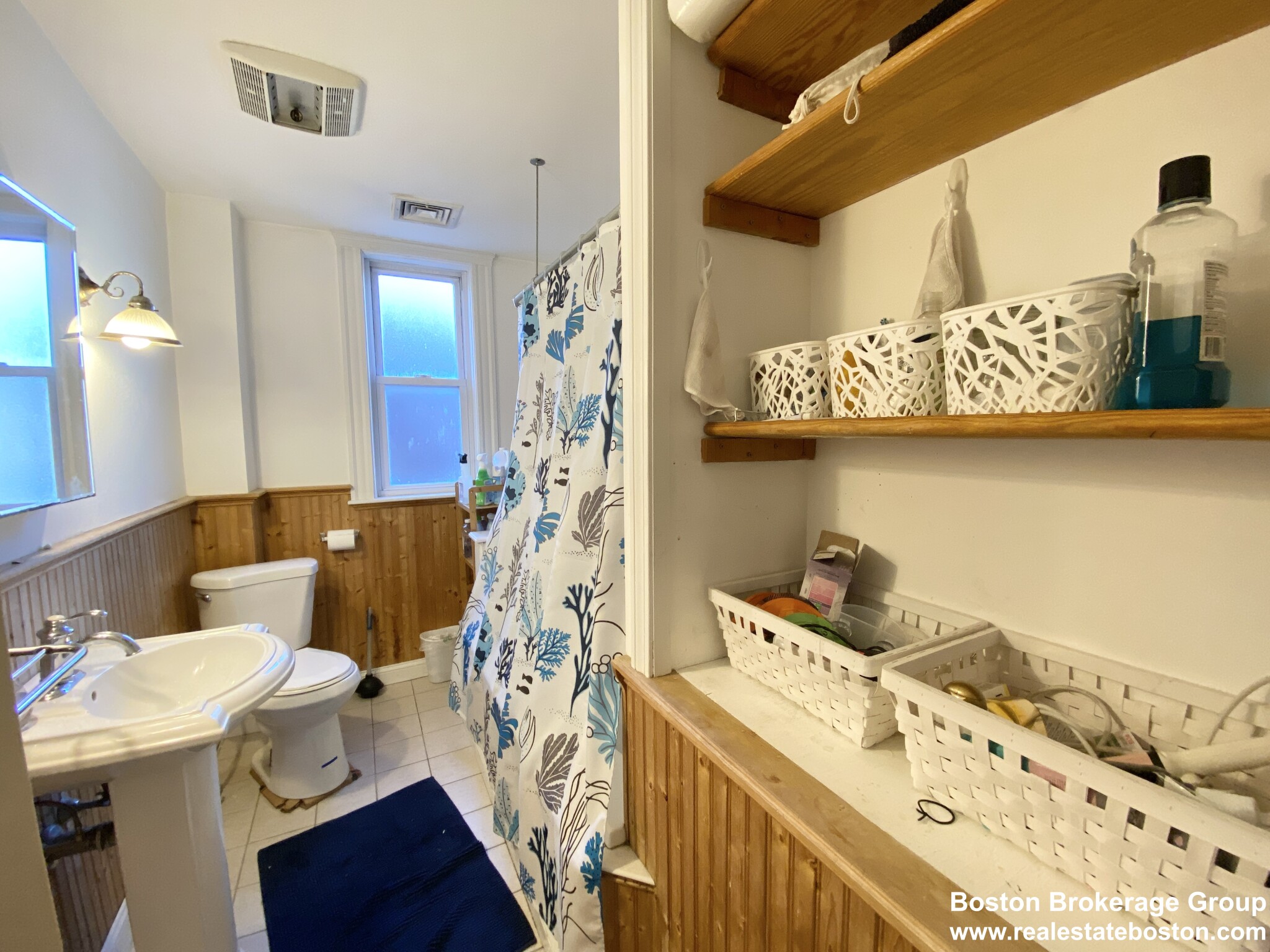 37 Hillside St, Mission Hill