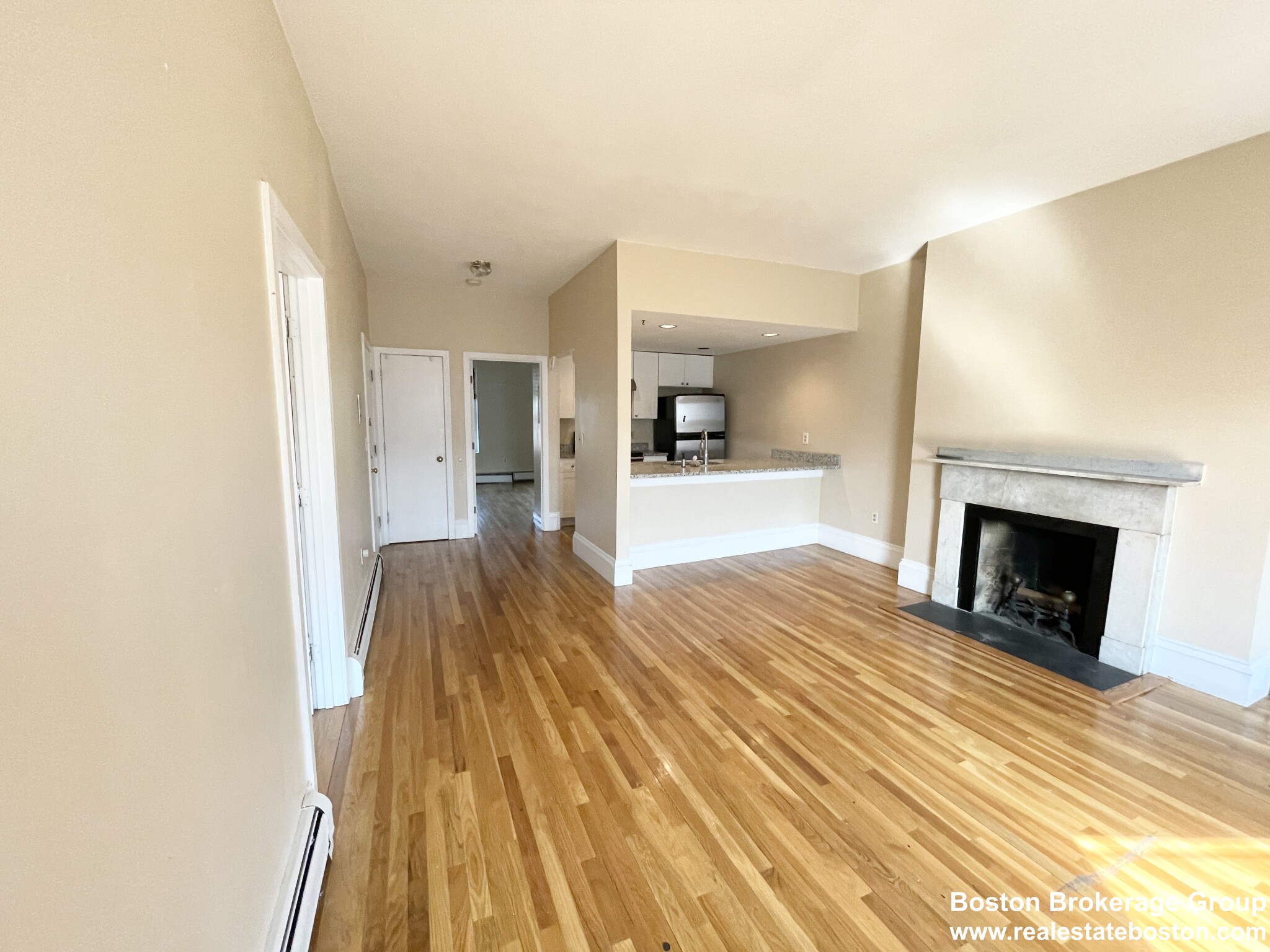 670 Massachusetts Ave, South End