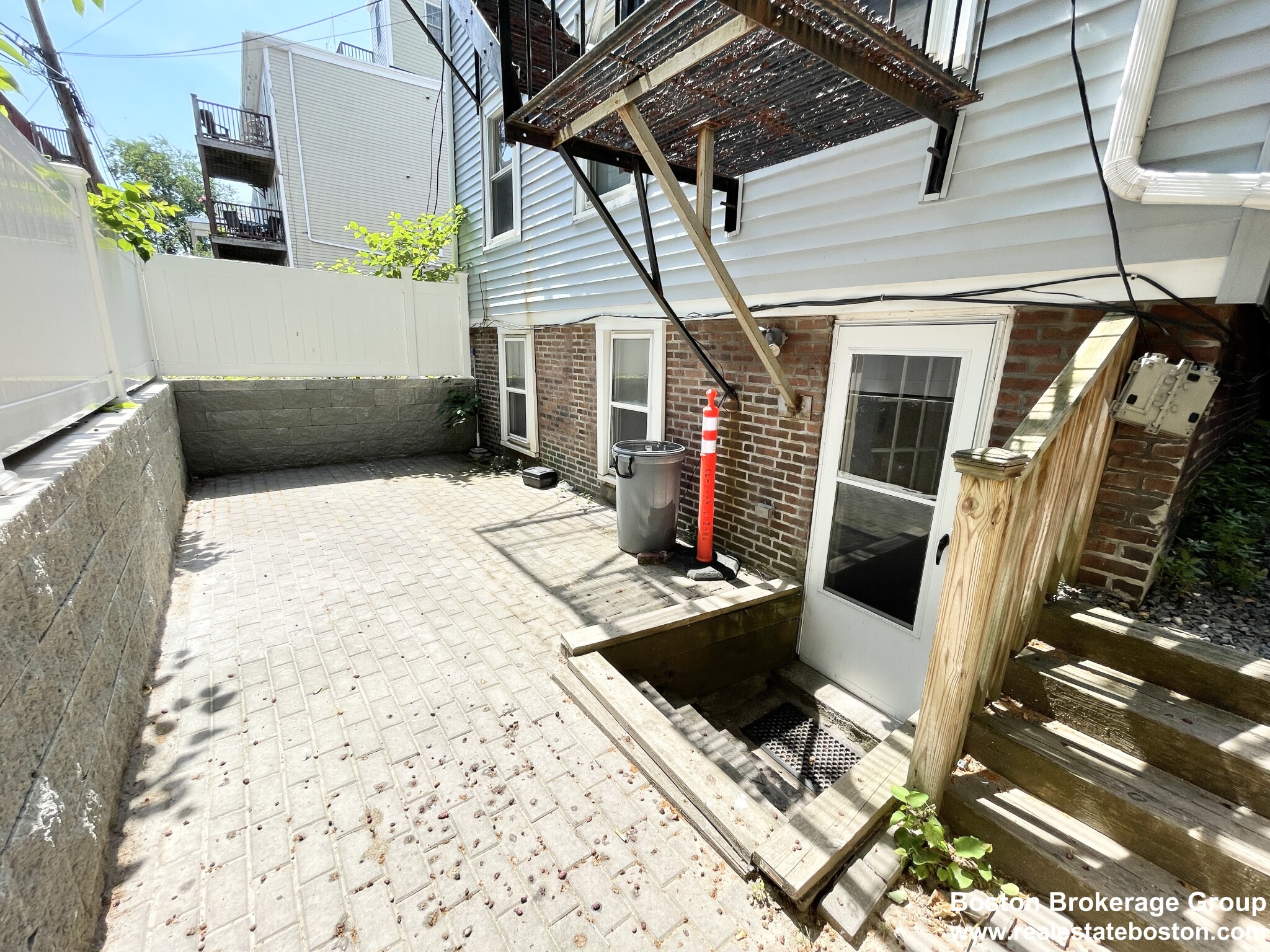 174 Bolton St, South Boston