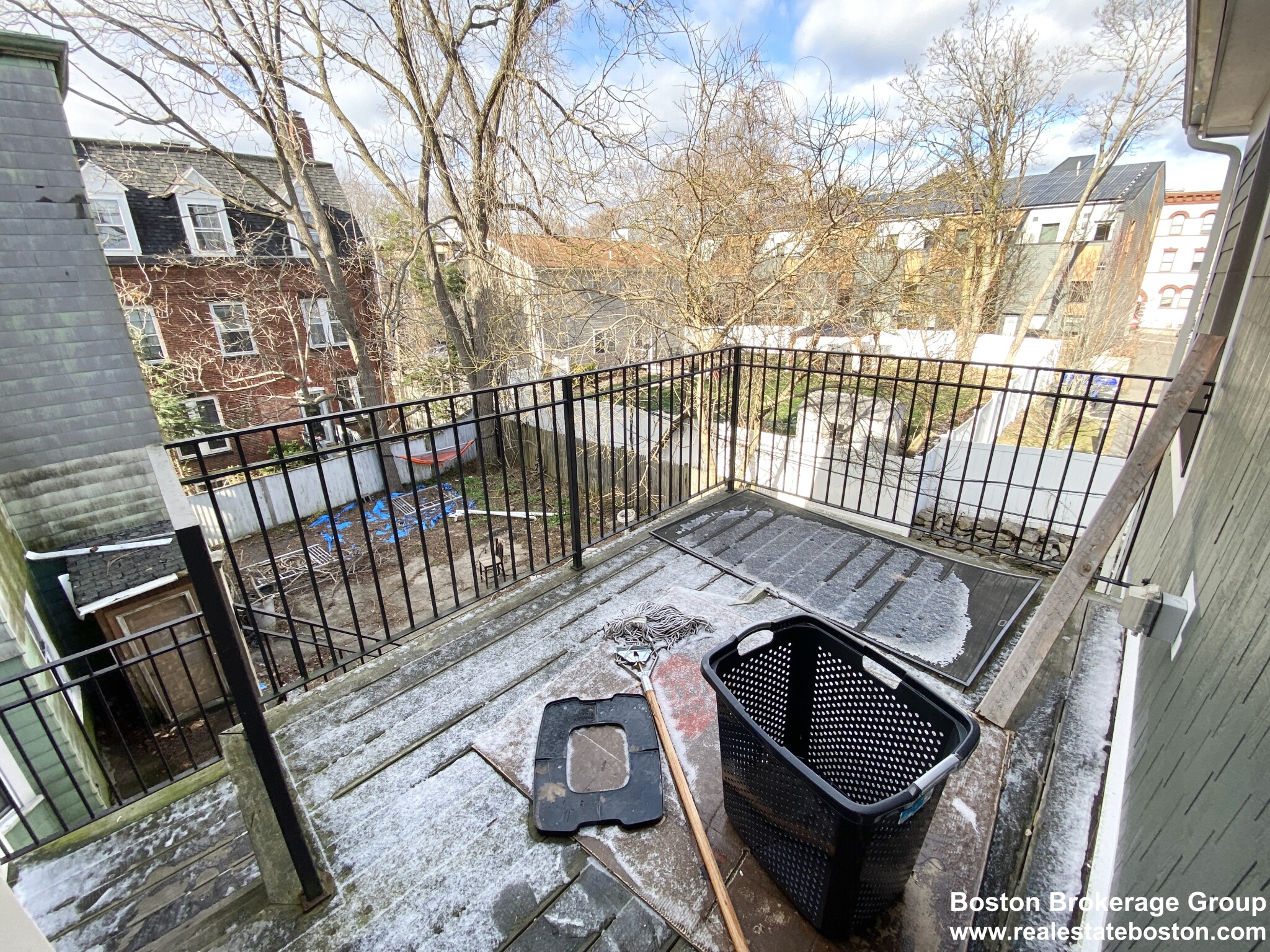 89 Cedar St, Roxbury