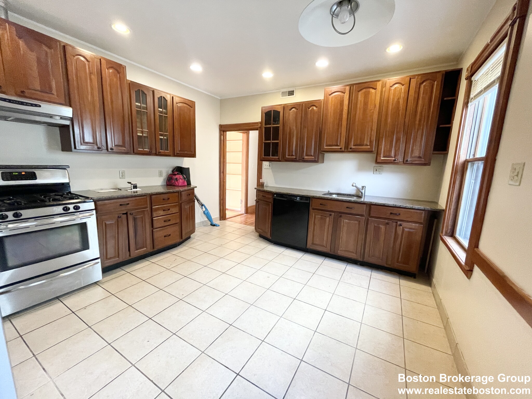 18 Romsey St, Dorchester