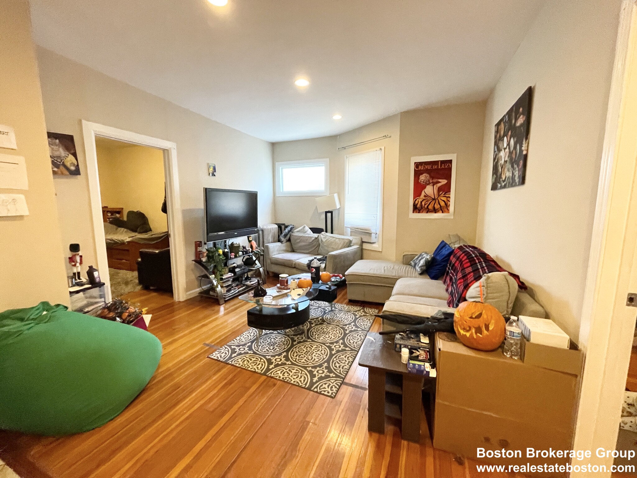 Photos of apartment on Sudan St.,Boston MA 02125