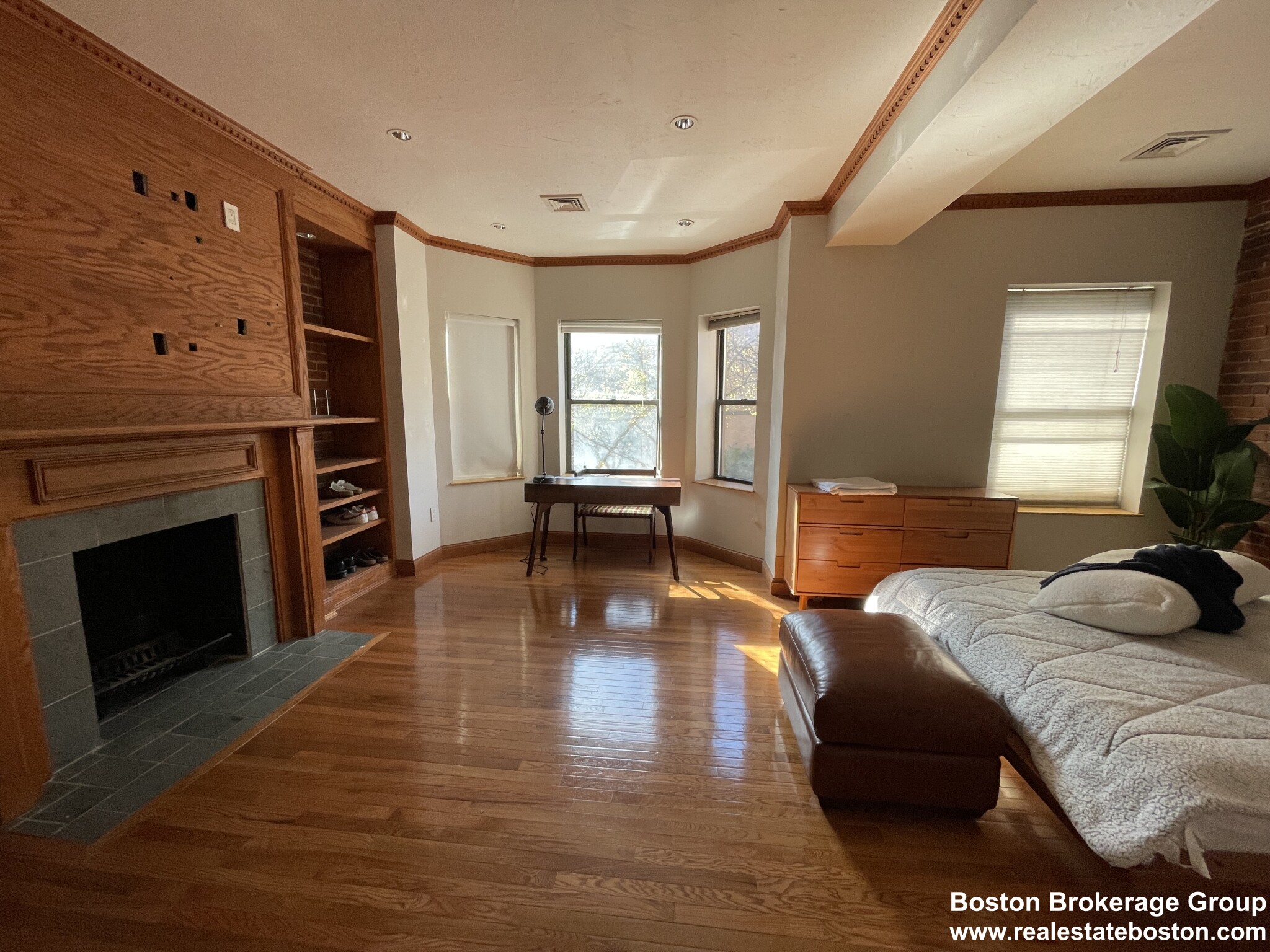 71 Gainsborough St, Fenway