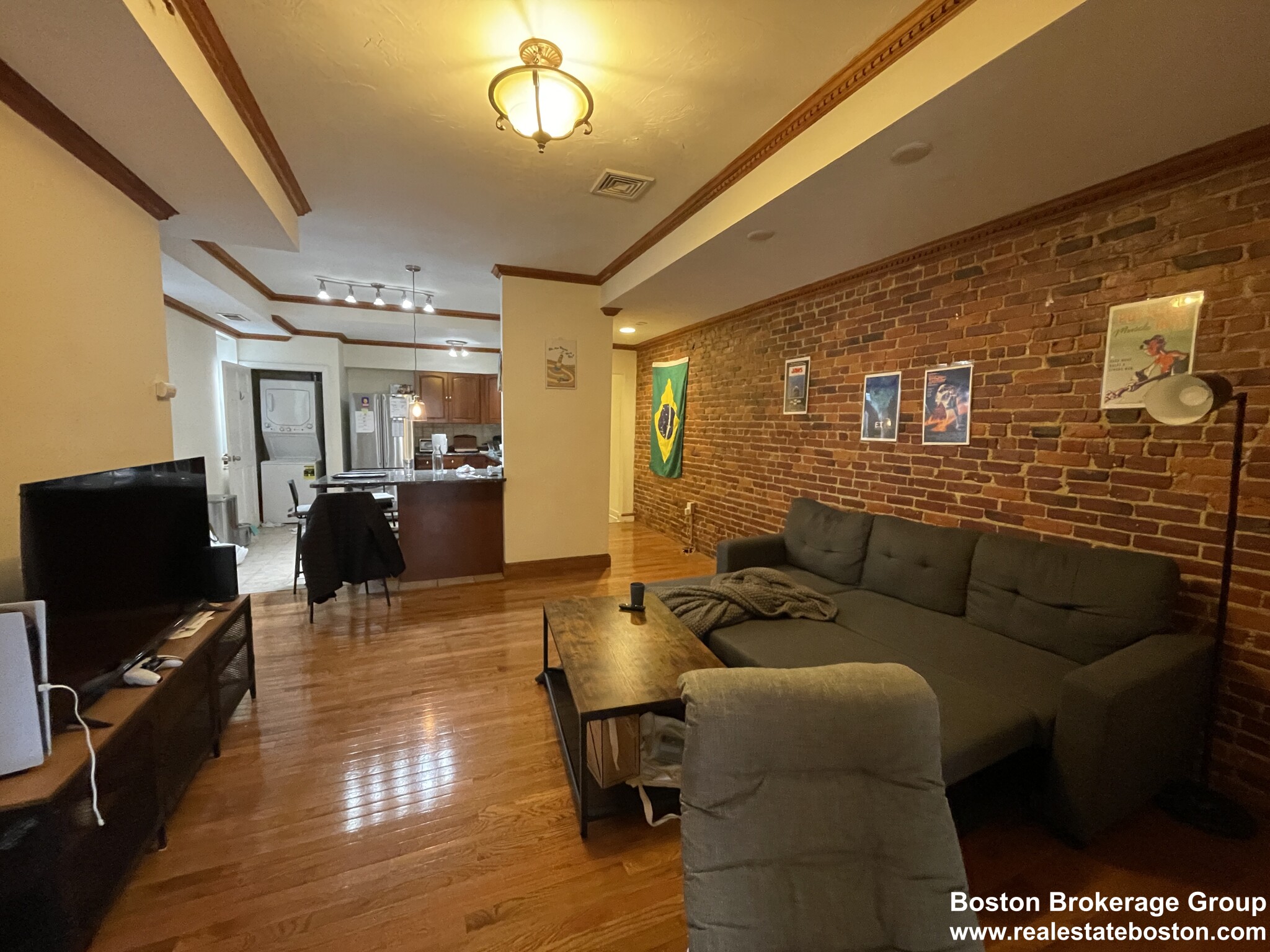 71 Gainsborough St, Fenway