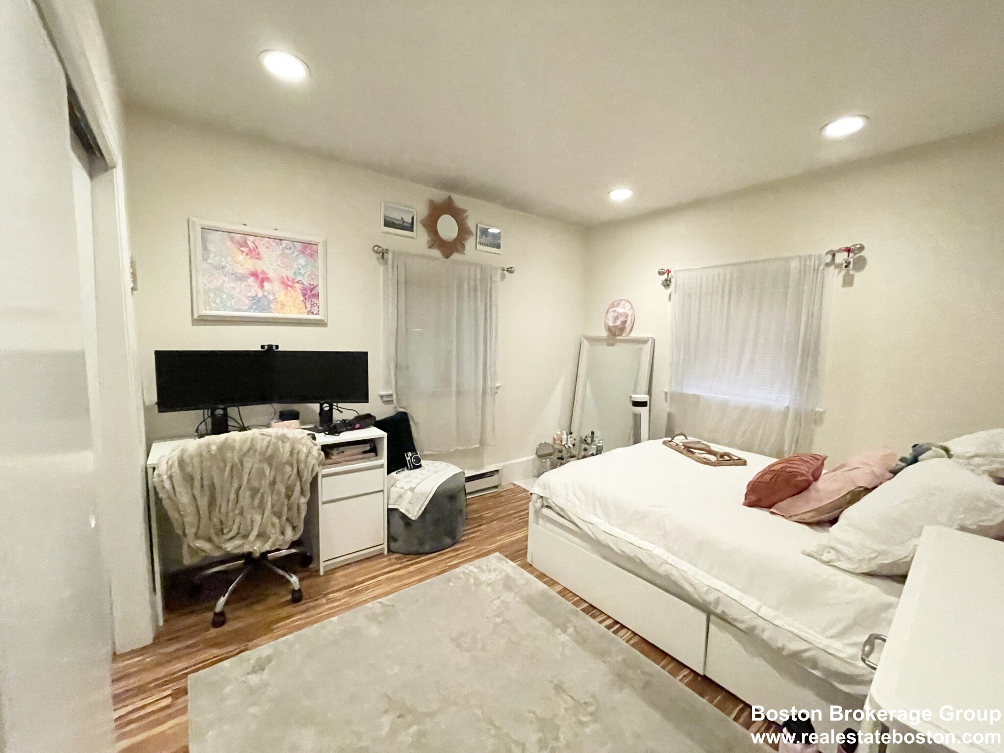 386 8th St, South Boston