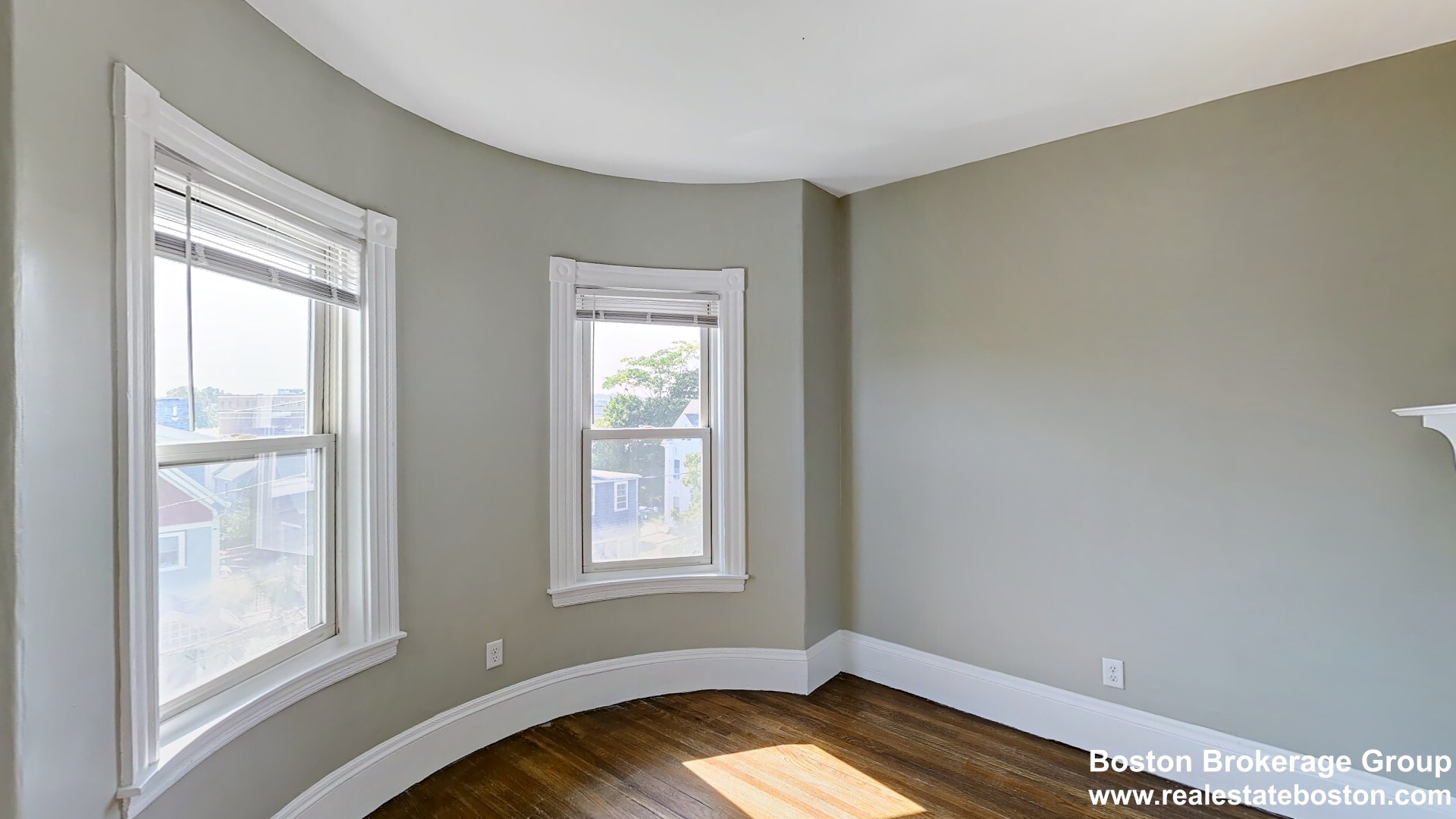 23 Evergreen St, Jamaica Plain