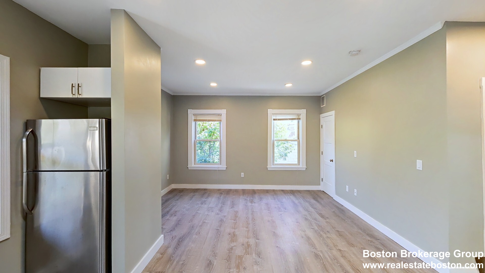 23 Evergreen St, Jamaica Plain