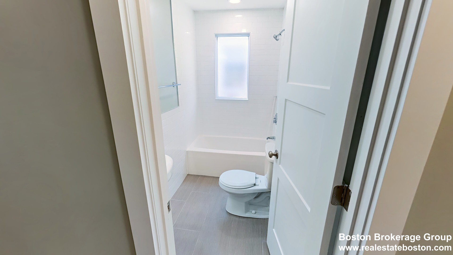 23 Evergreen St, Jamaica Plain