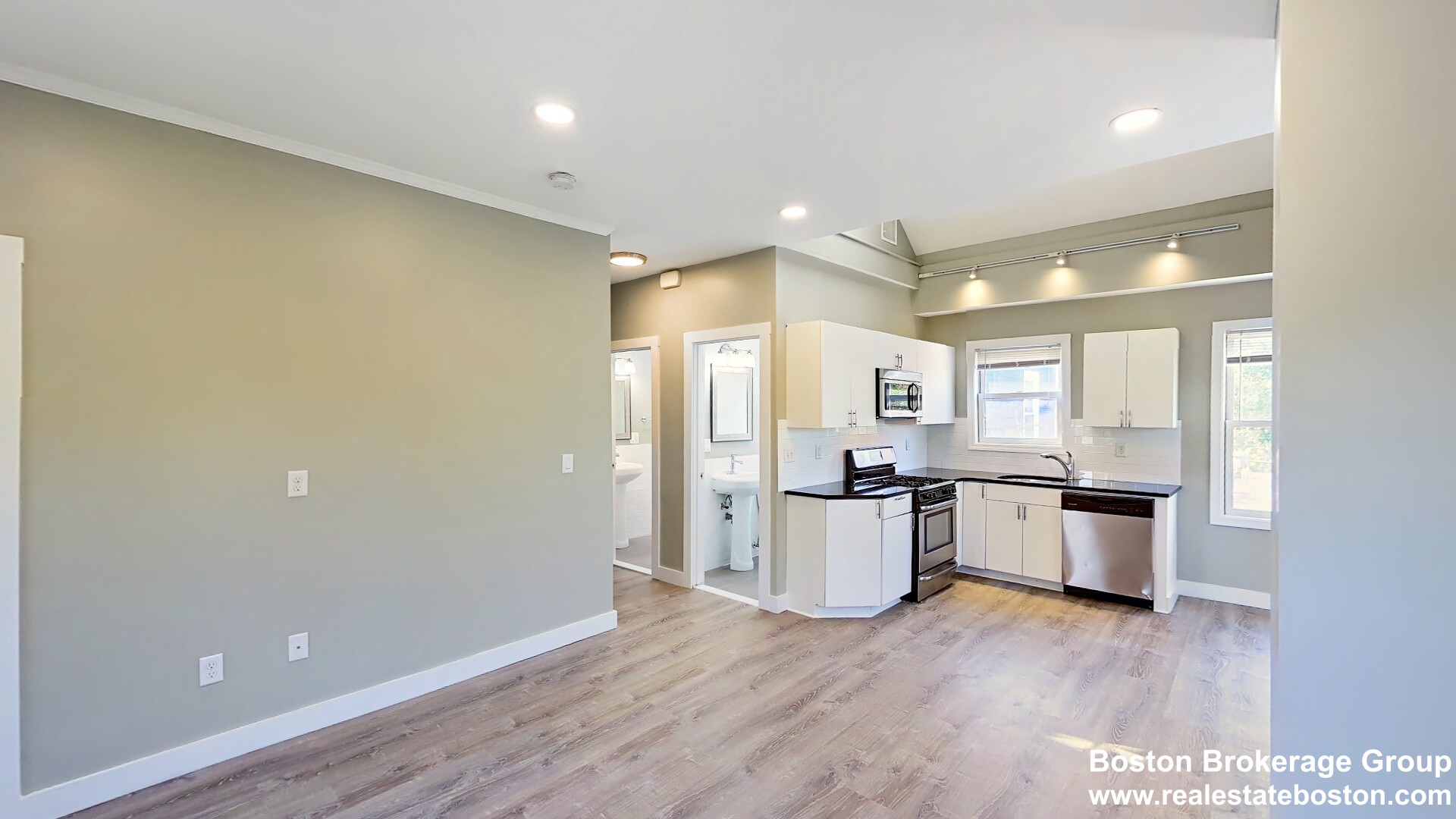 23 Evergreen St, Jamaica Plain