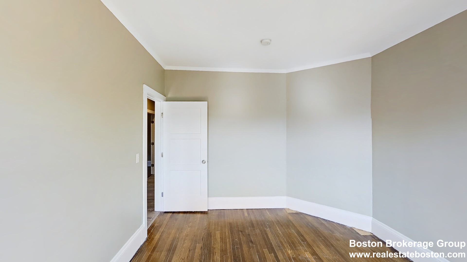 23 Evergreen St, Jamaica Plain