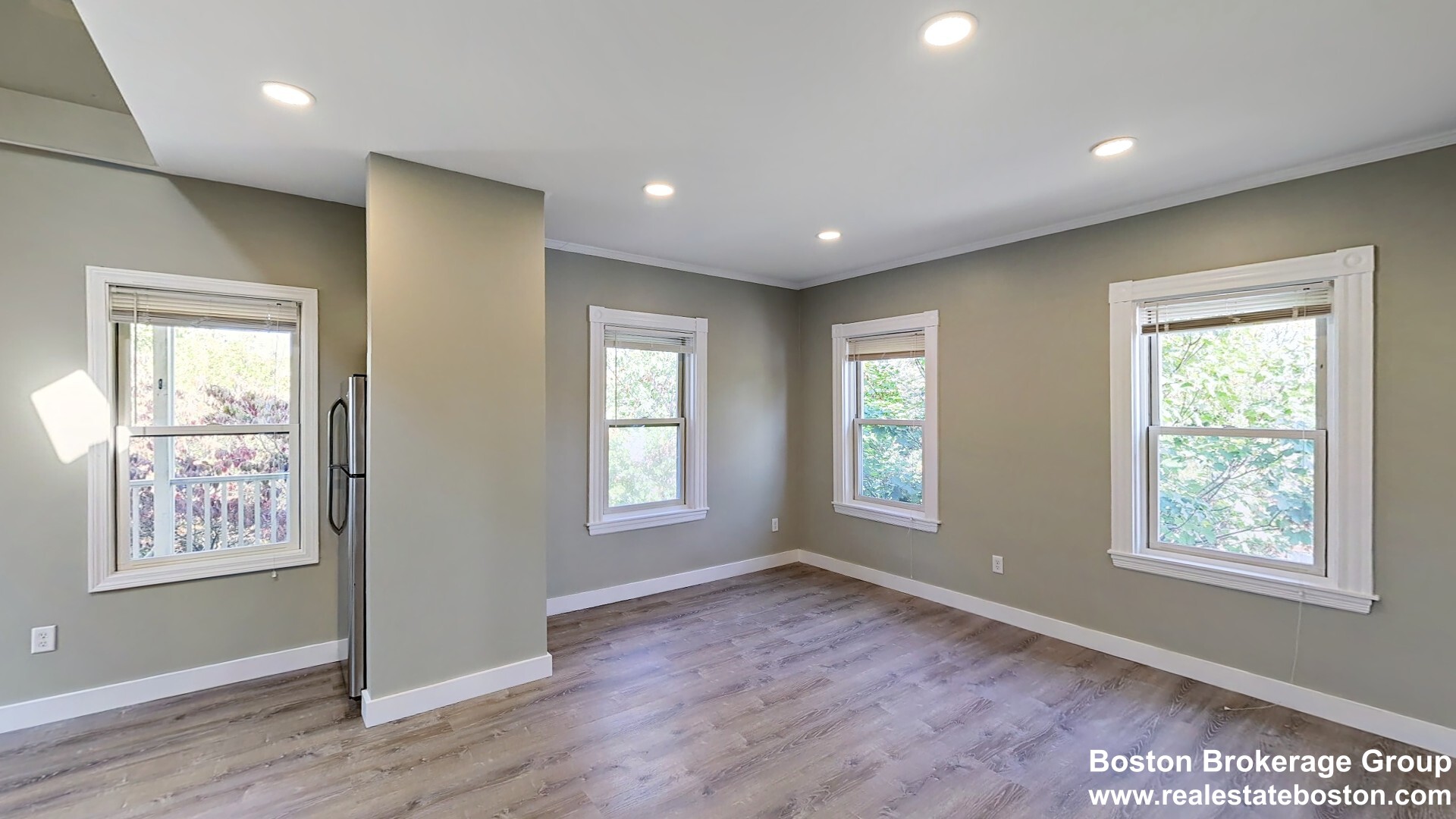 23 Evergreen St, Jamaica Plain