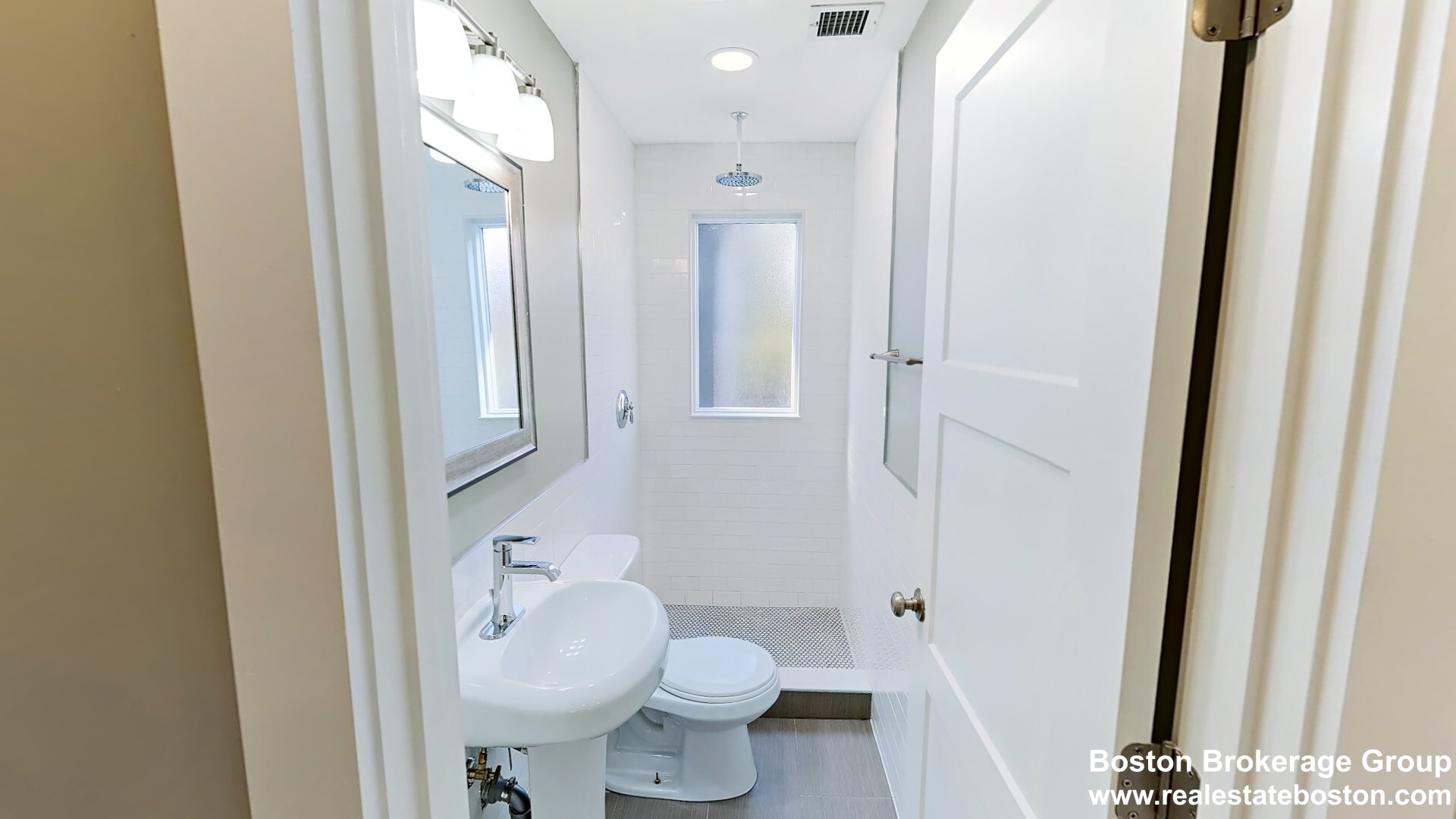 23 Evergreen St, Jamaica Plain