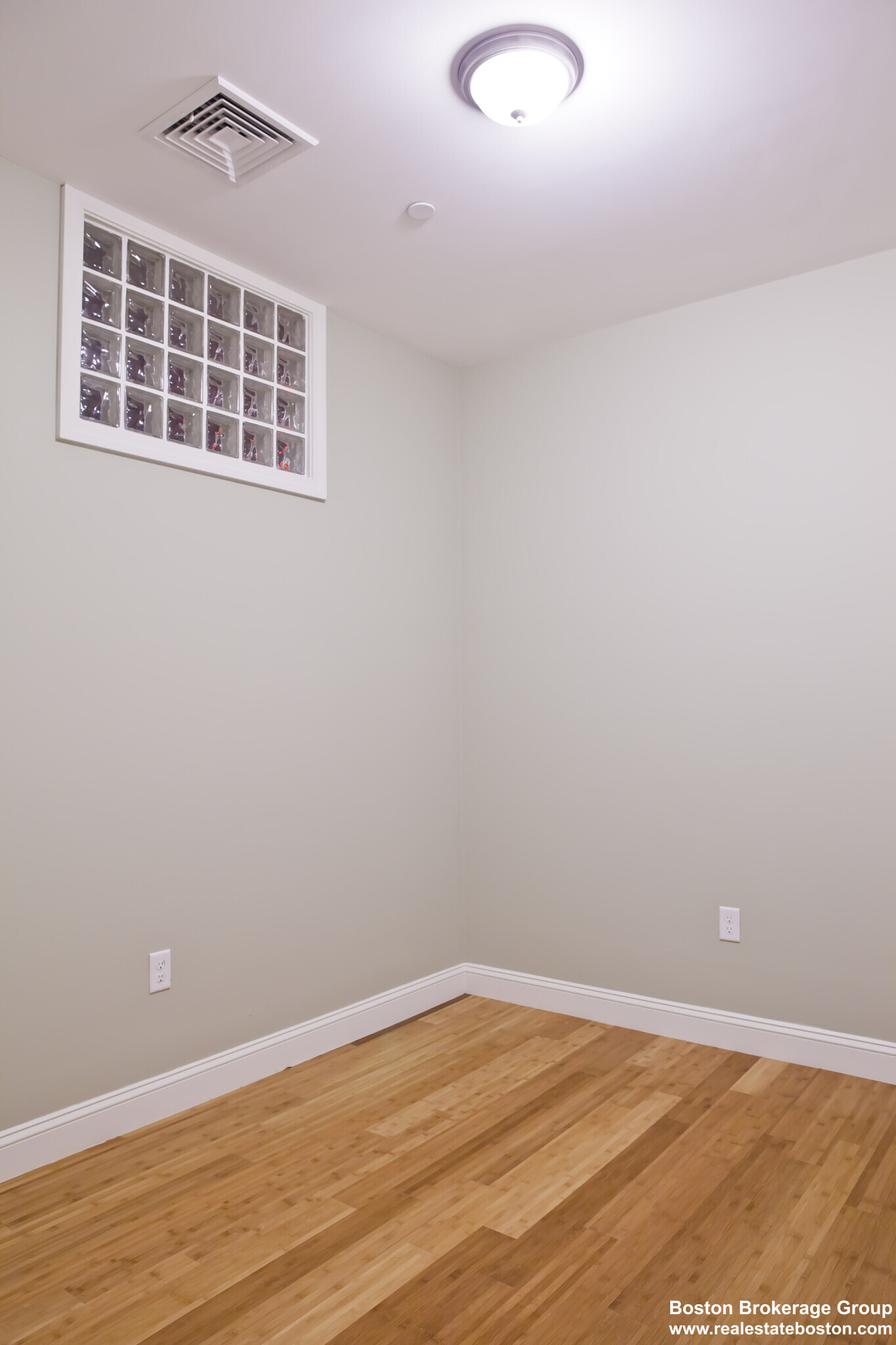 195 3rd St, South Boston