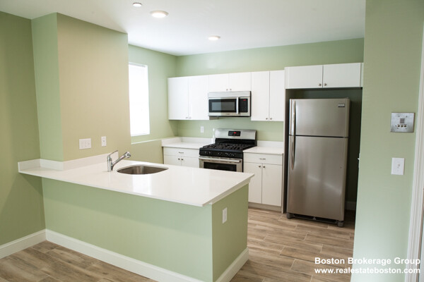 10 Roxbury St, Roxbury