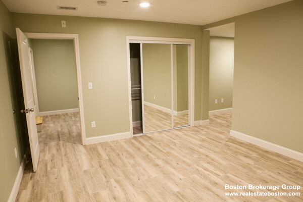 10 Roxbury St, Roxbury