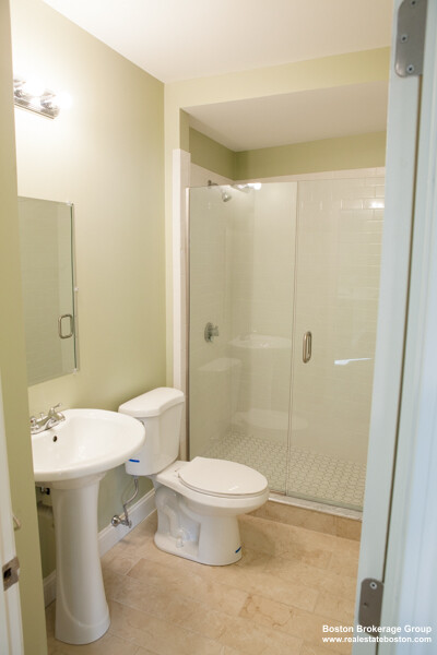 10 Roxbury St, Roxbury