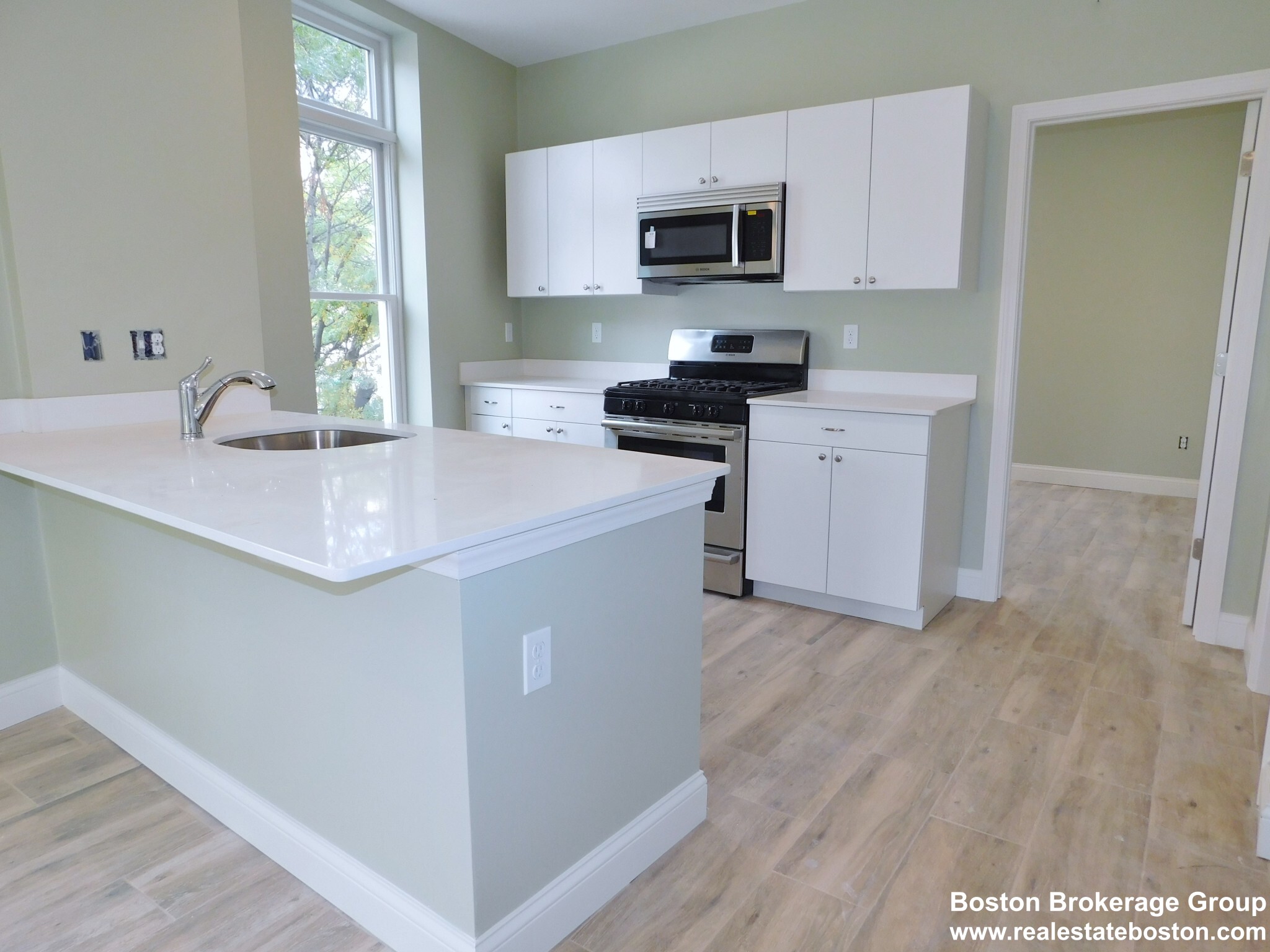 10 Roxbury St, Roxbury