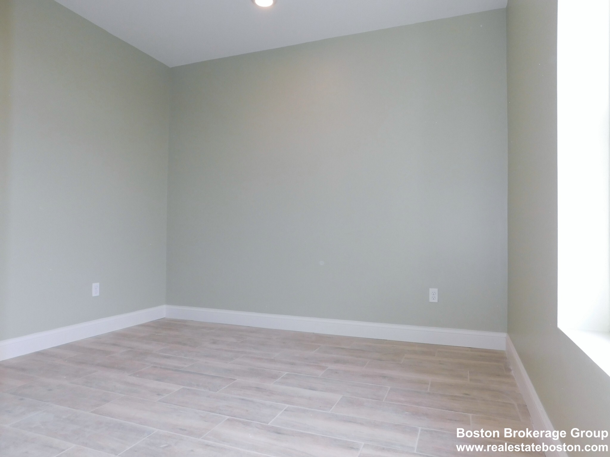 10 Roxbury St, Roxbury