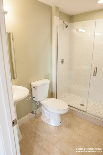 10 Roxbury St, Roxbury