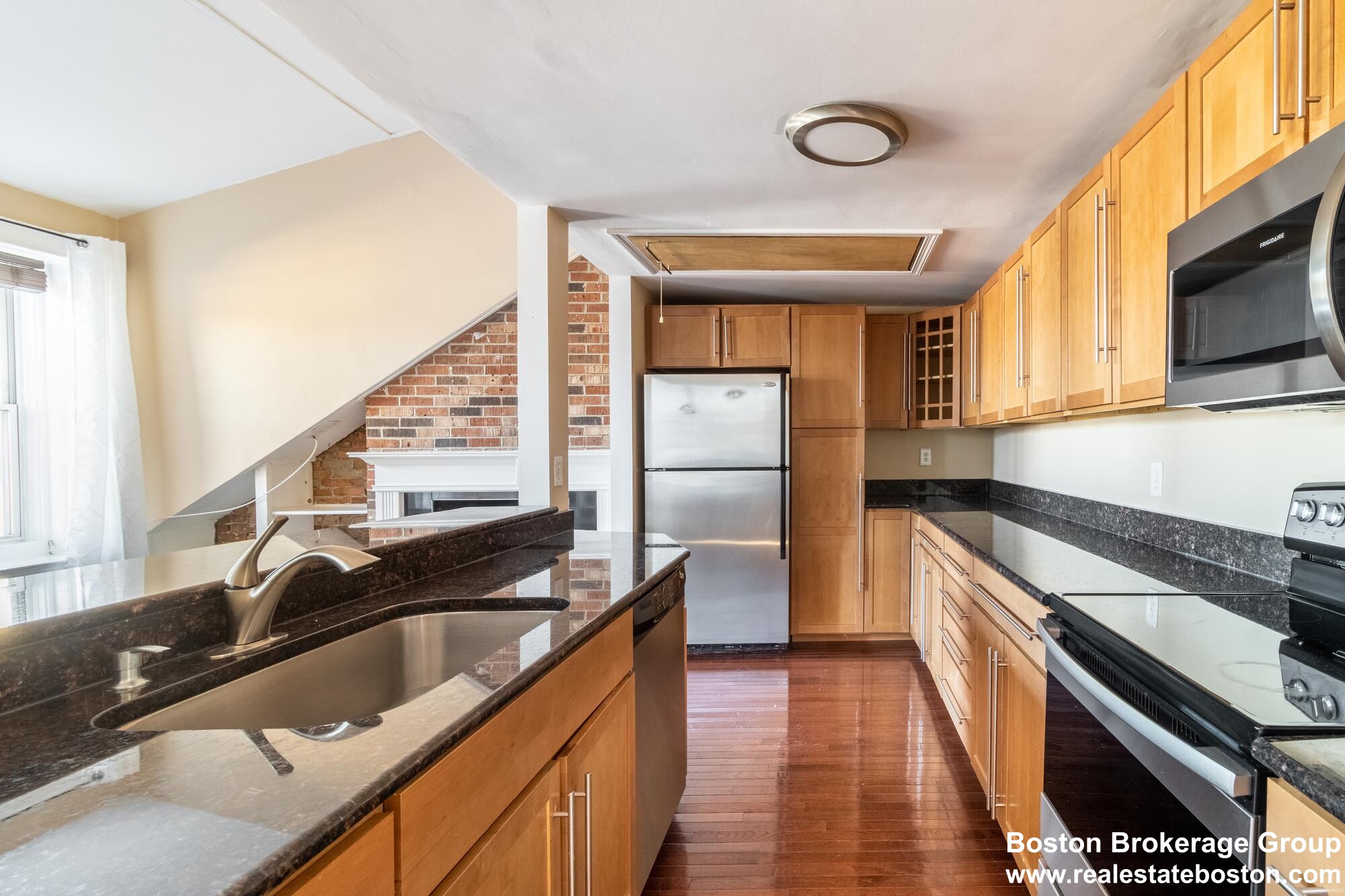 670 Massachusetts, South End