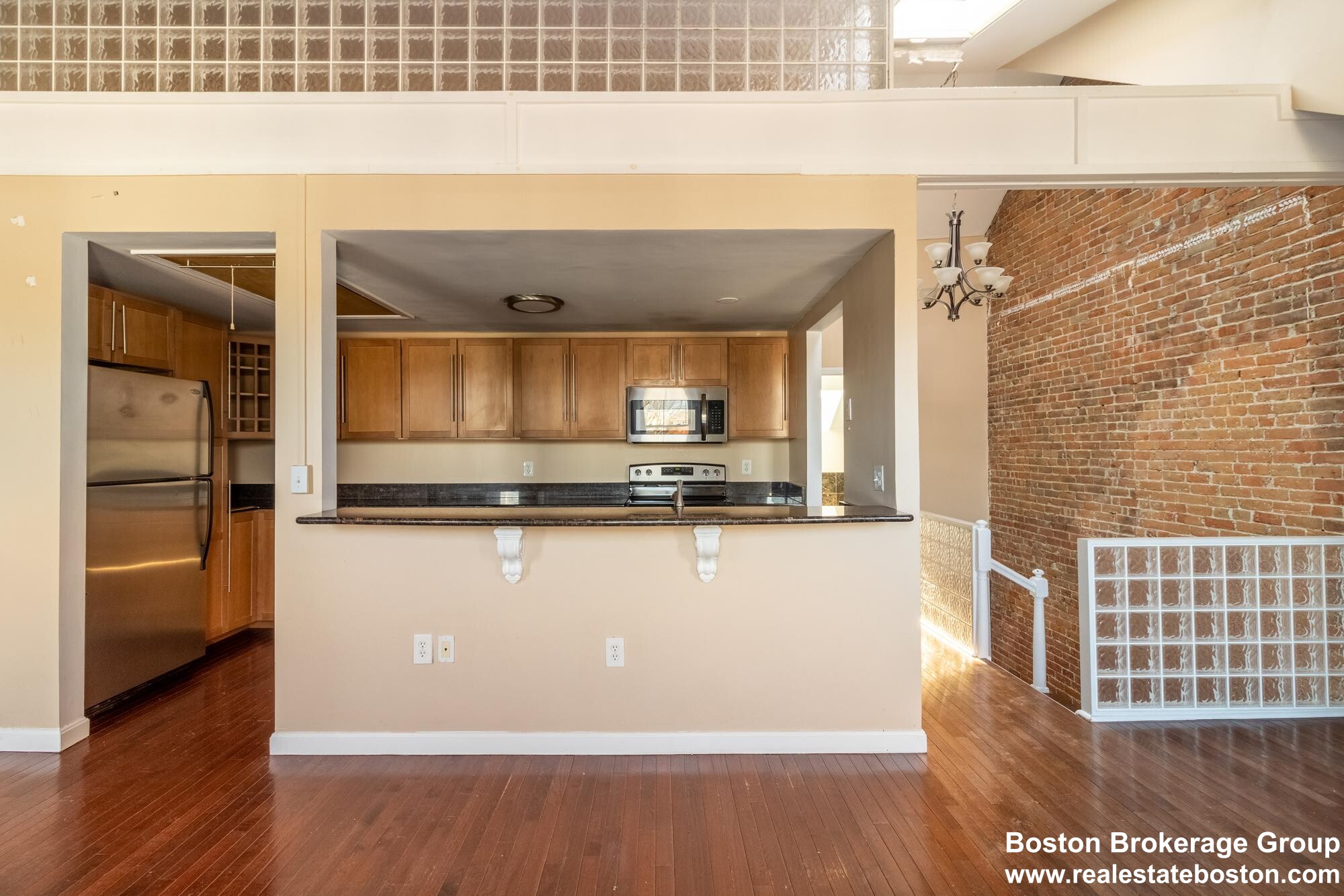 670 Massachusetts, South End