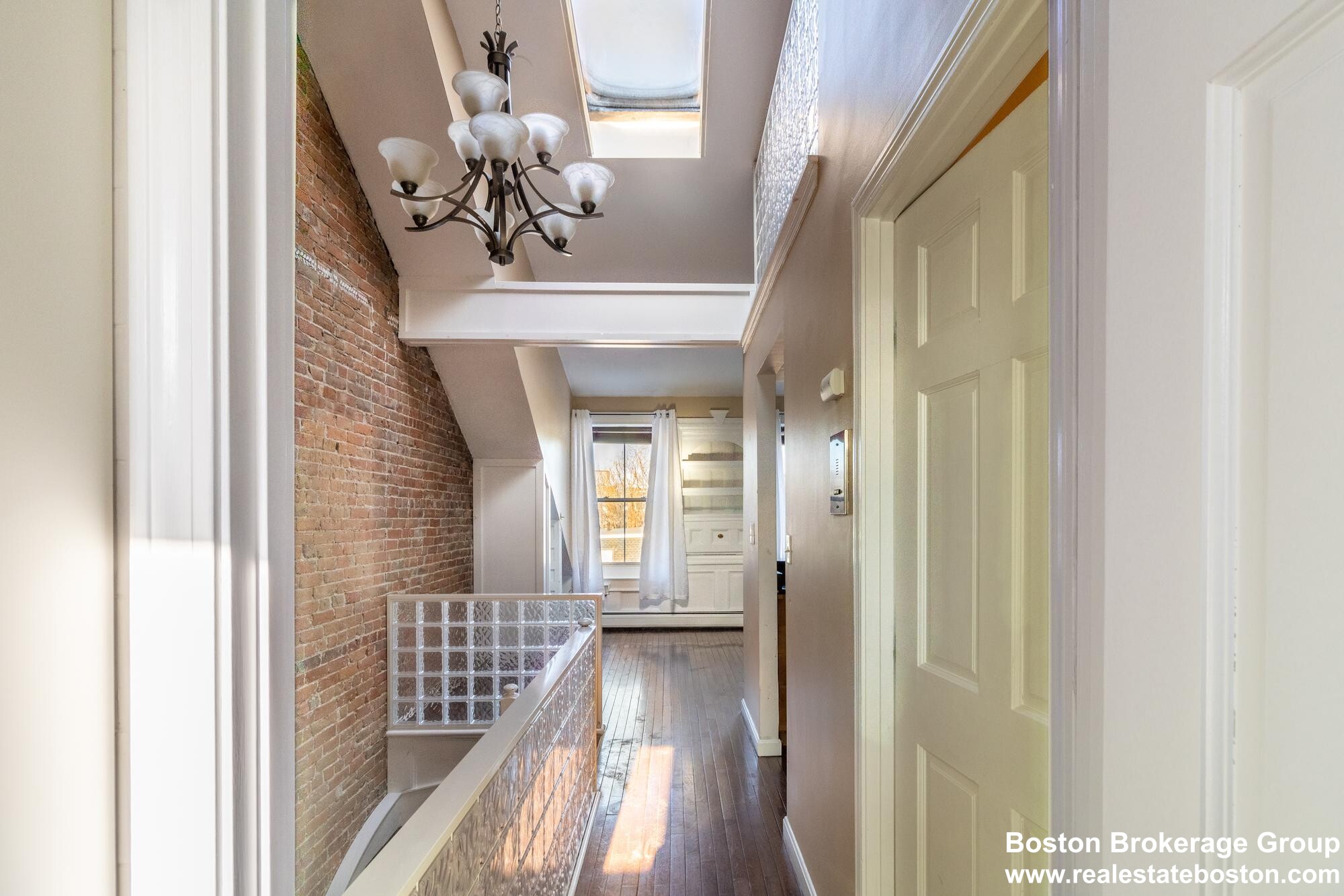 670 Massachusetts, South End