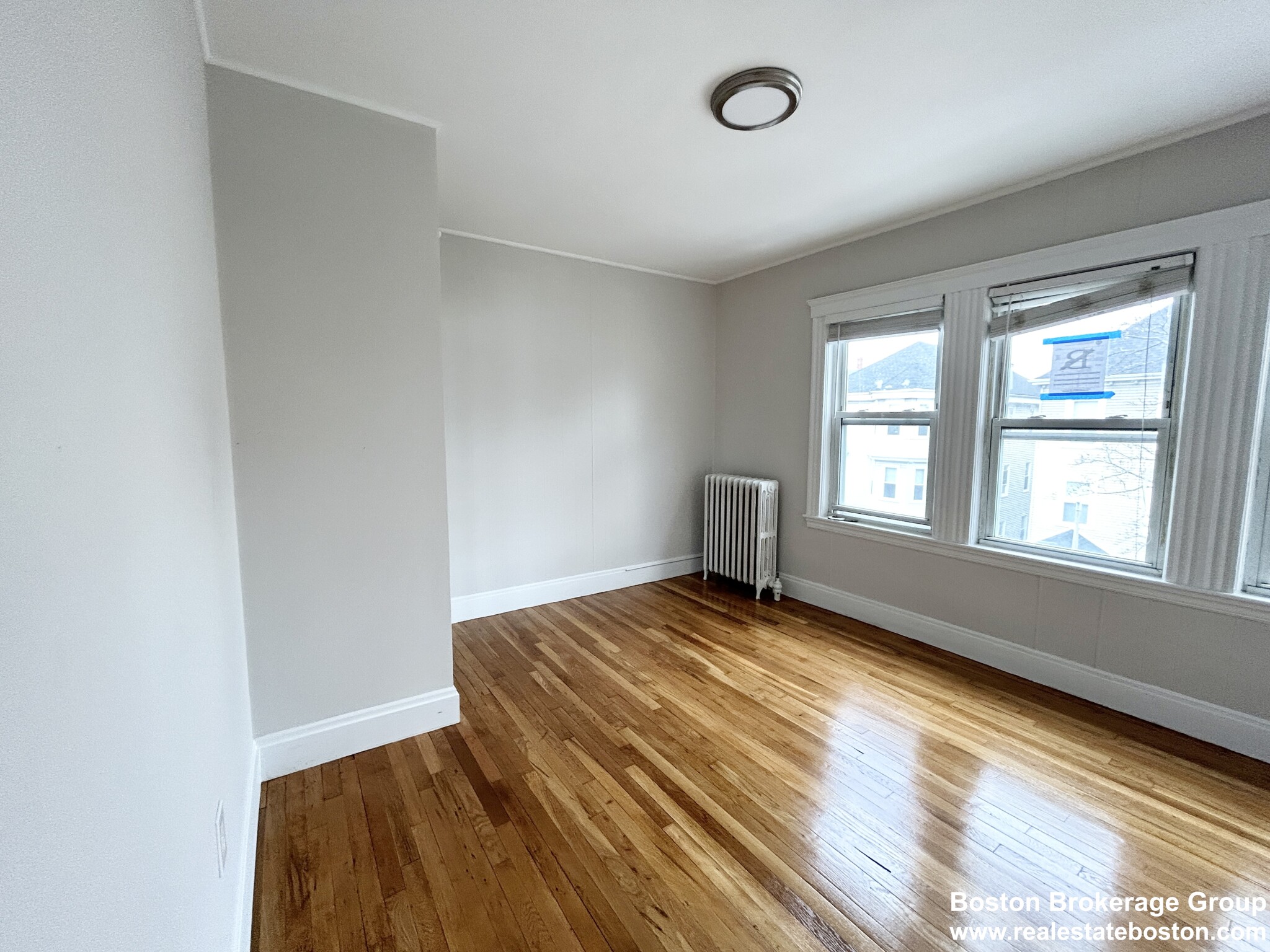 120 Hillside St, Mission Hill